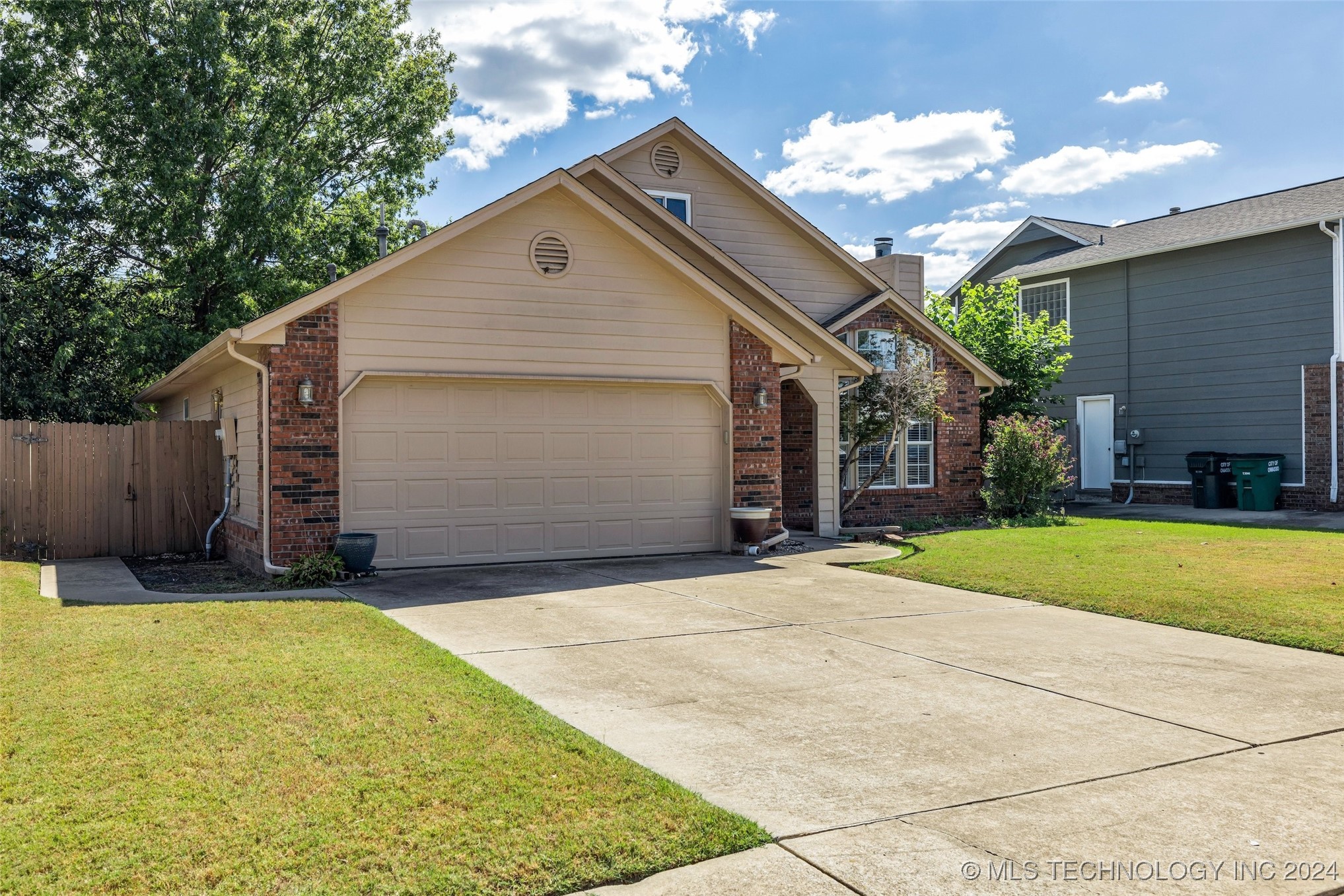 12403 E 90th Street N