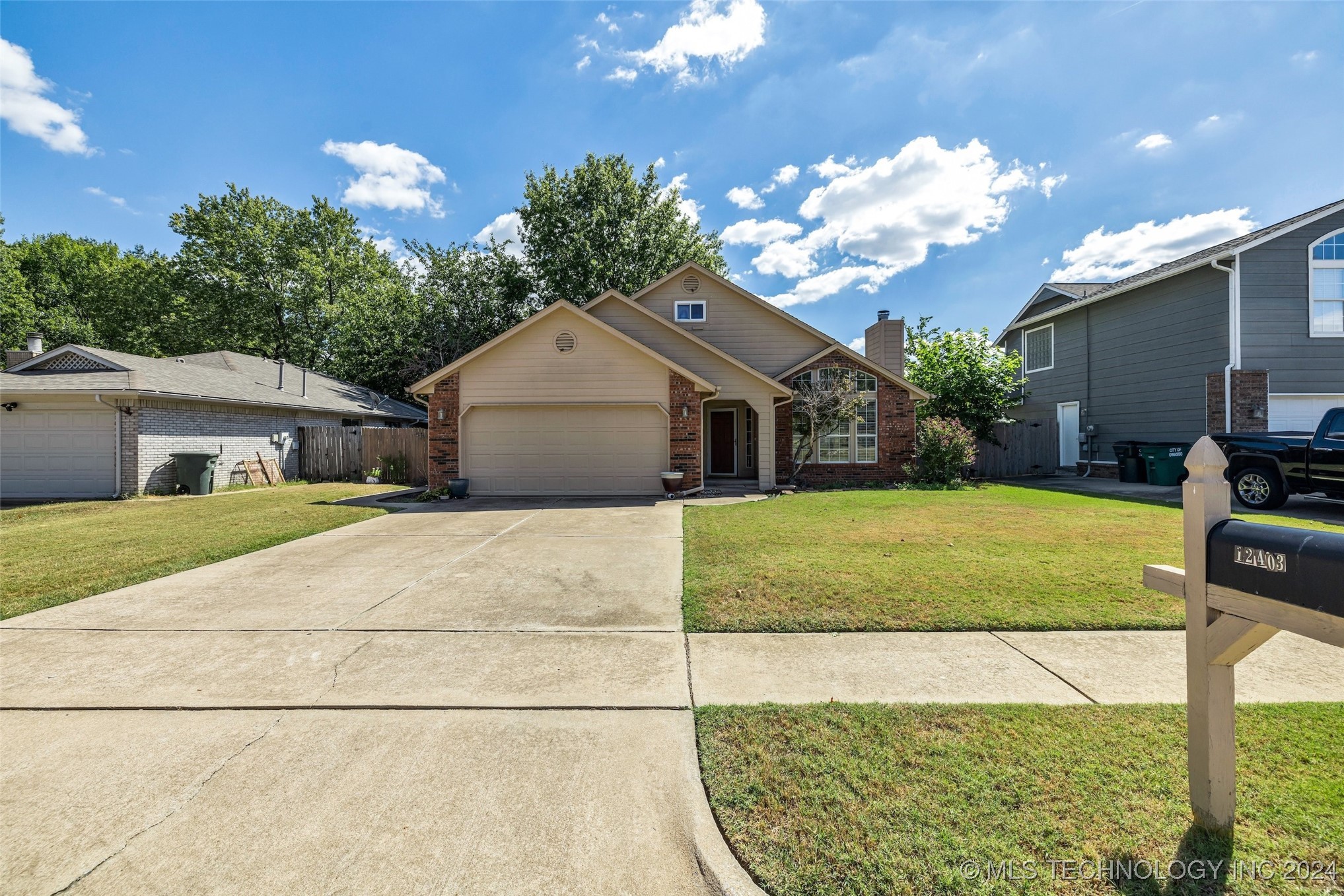 12403 E 90th Street N