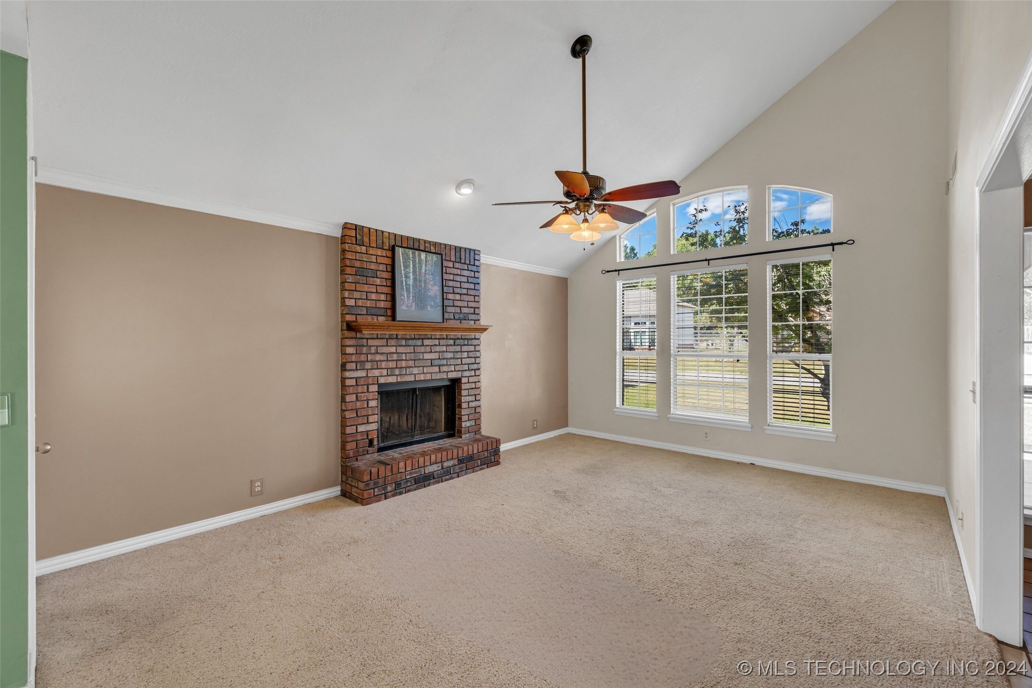 12403 E 90th Street N