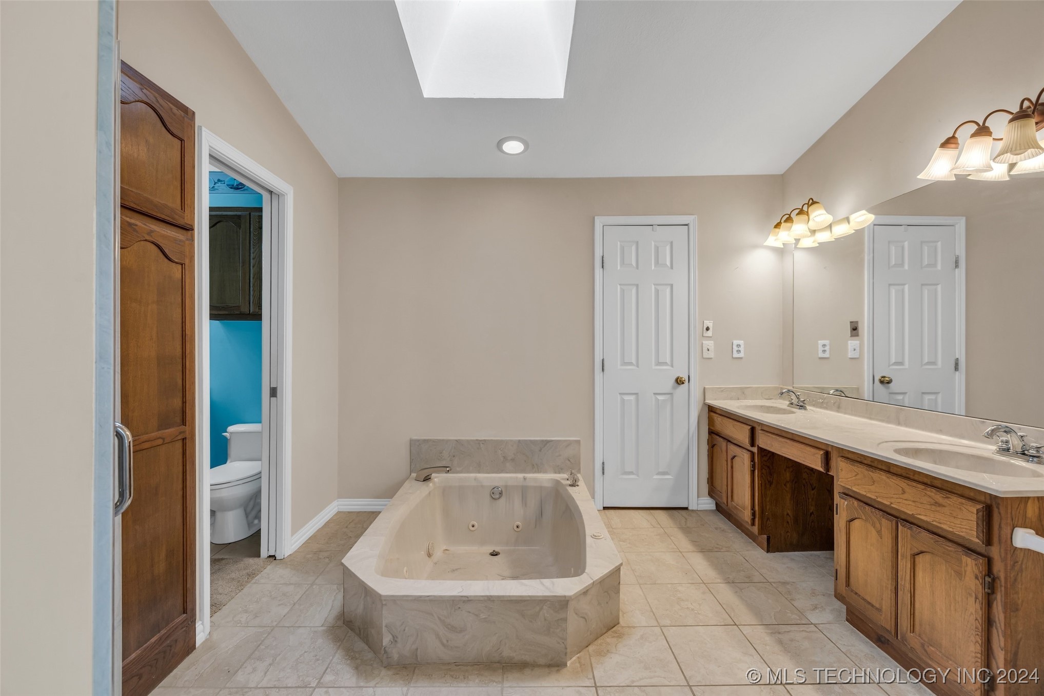 12403 E 90th Street N