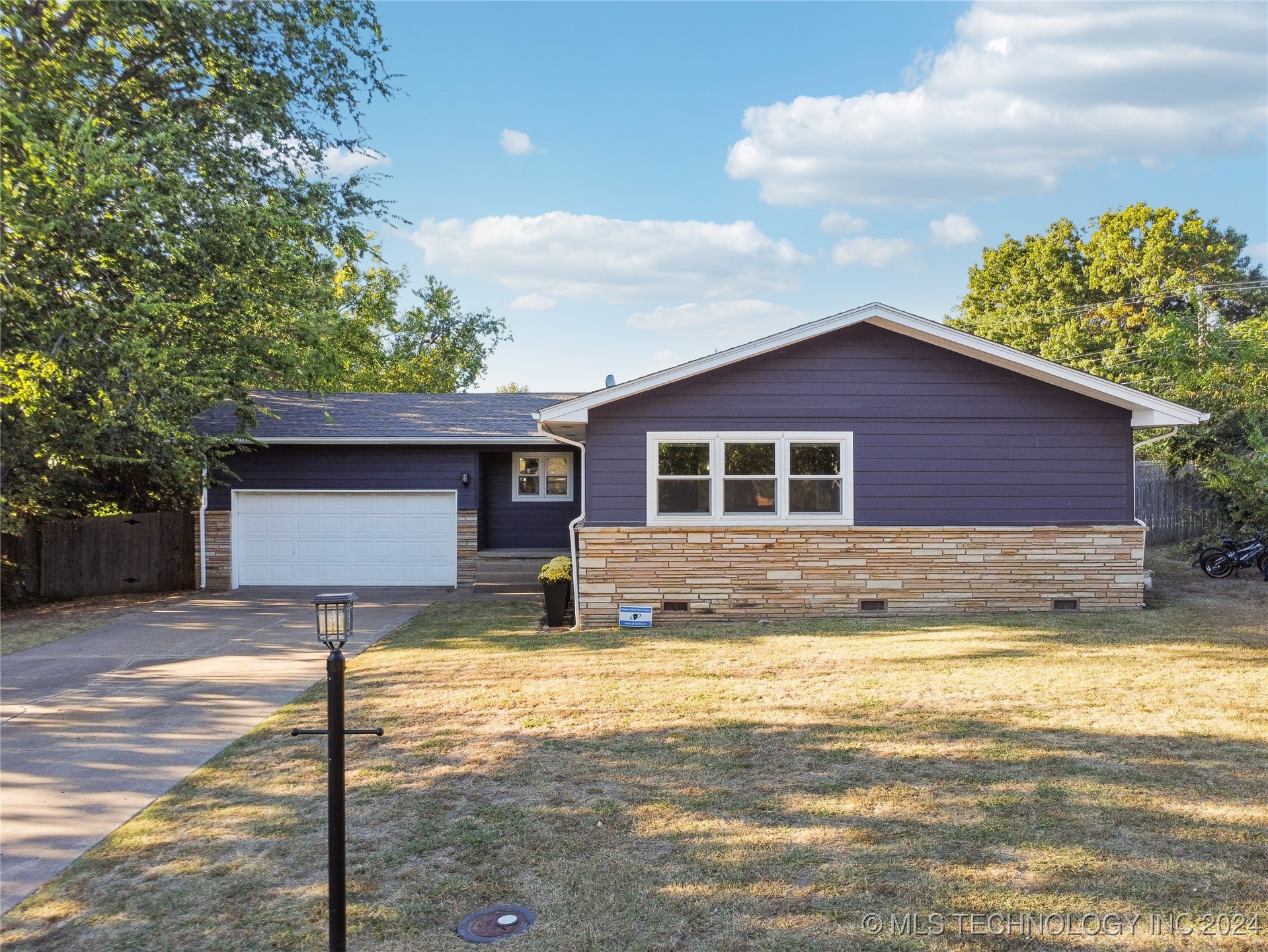 1108 N Highland Drive