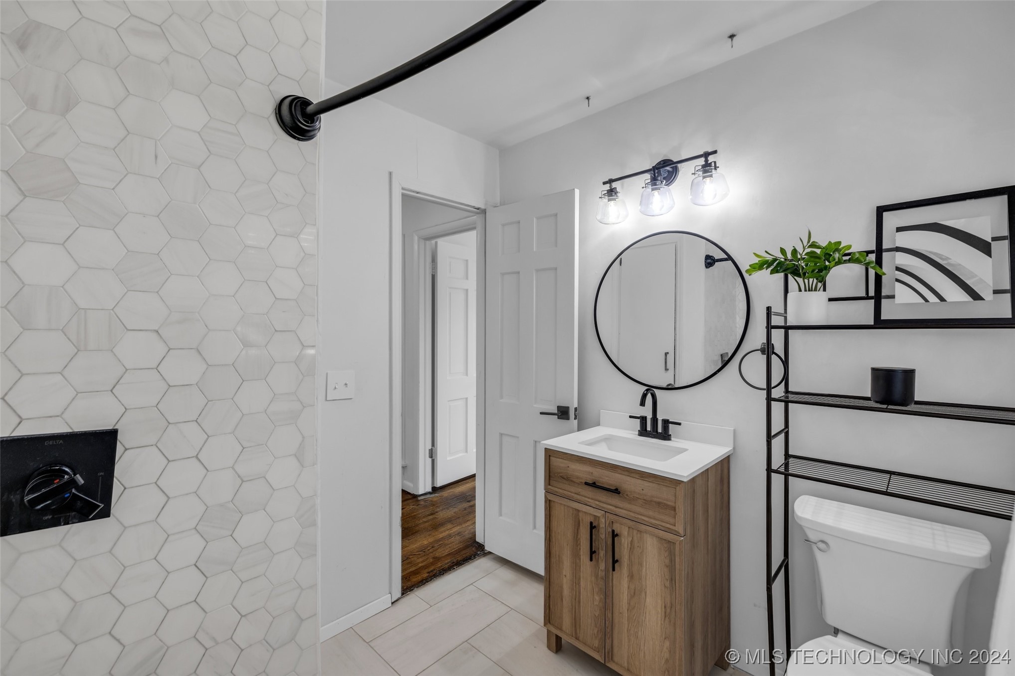 5429 S Pittsburg Avenue