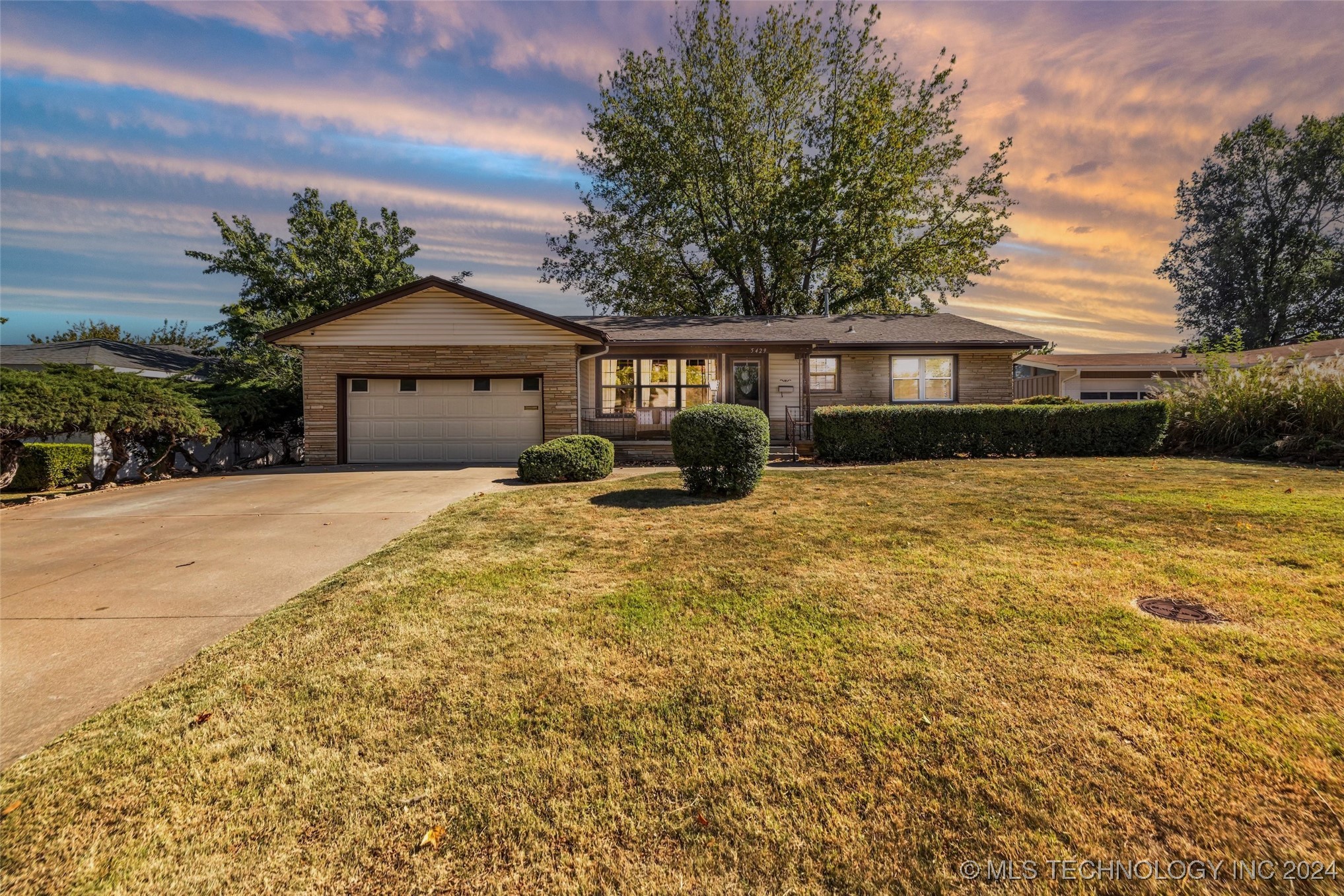 5429 S Pittsburg Avenue