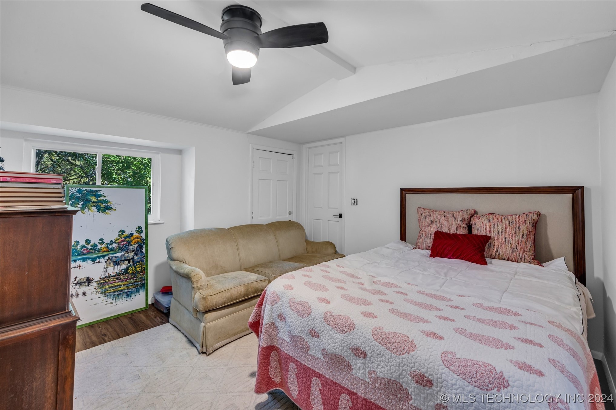 5429 S Pittsburg Avenue