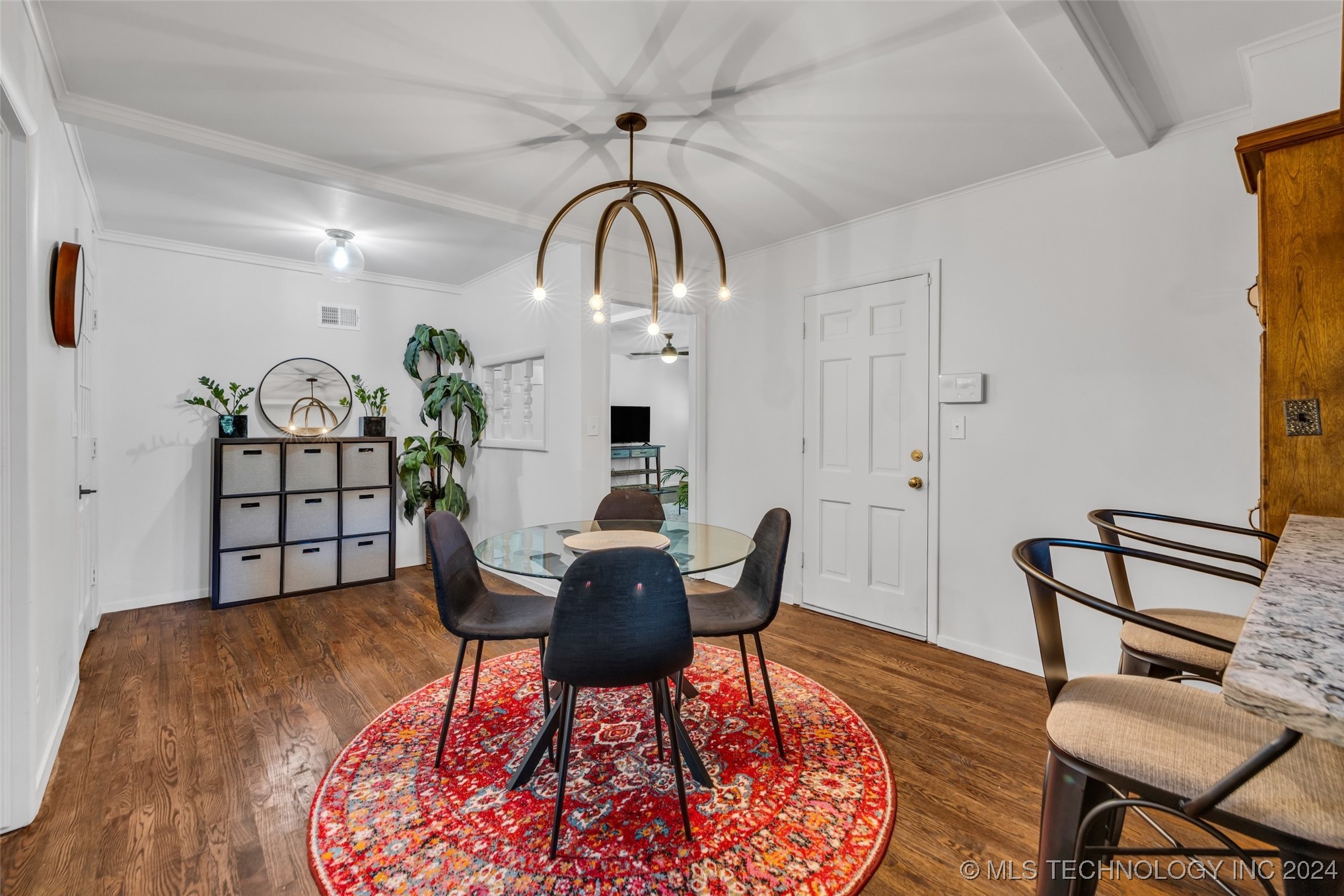 5429 S Pittsburg Avenue