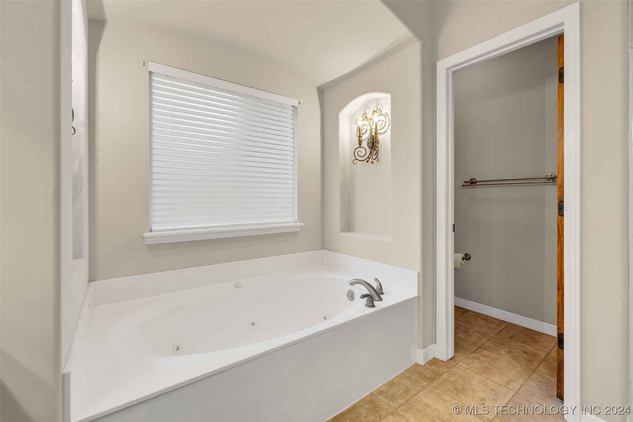 617 S 75th Street