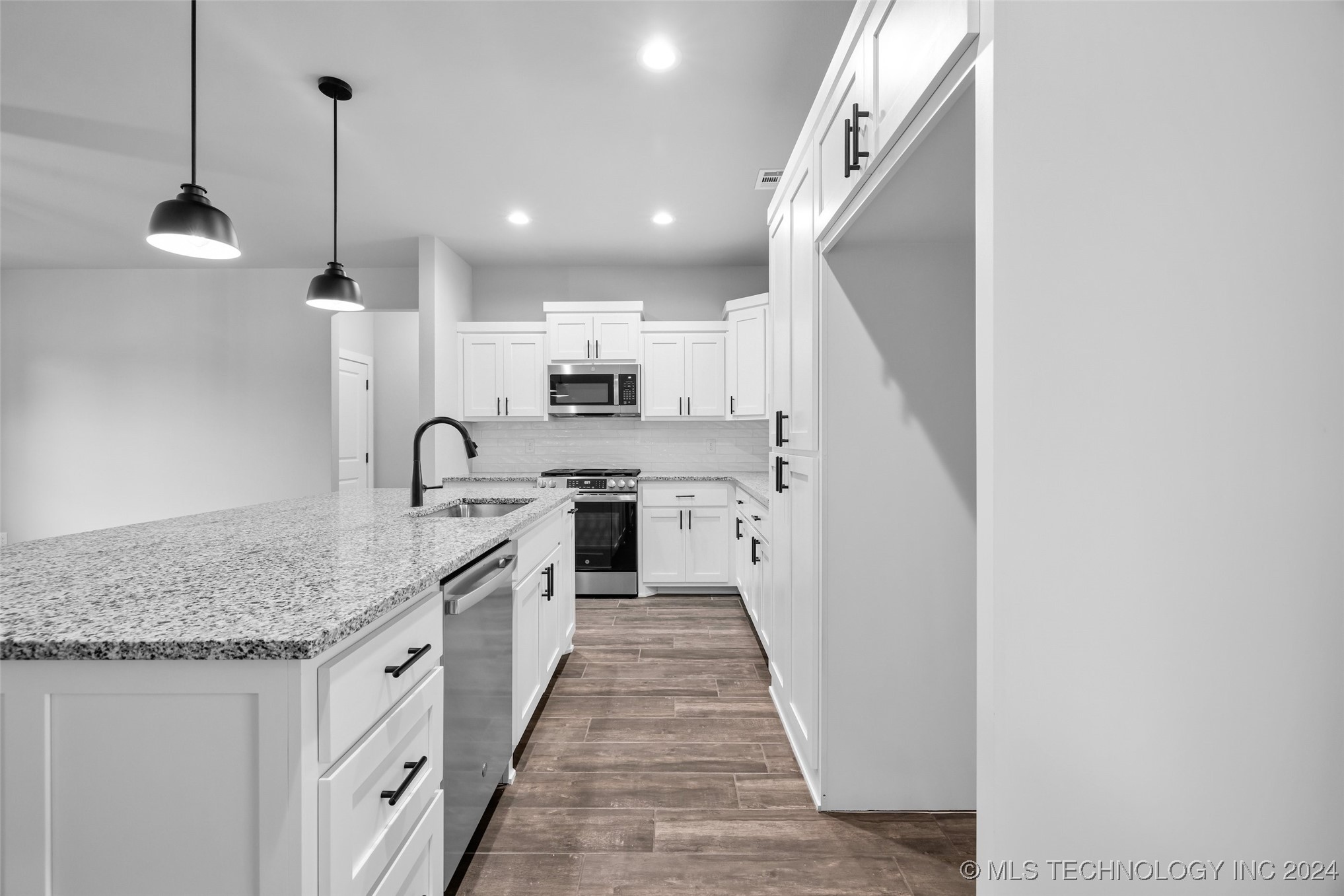 511 E 5th Street