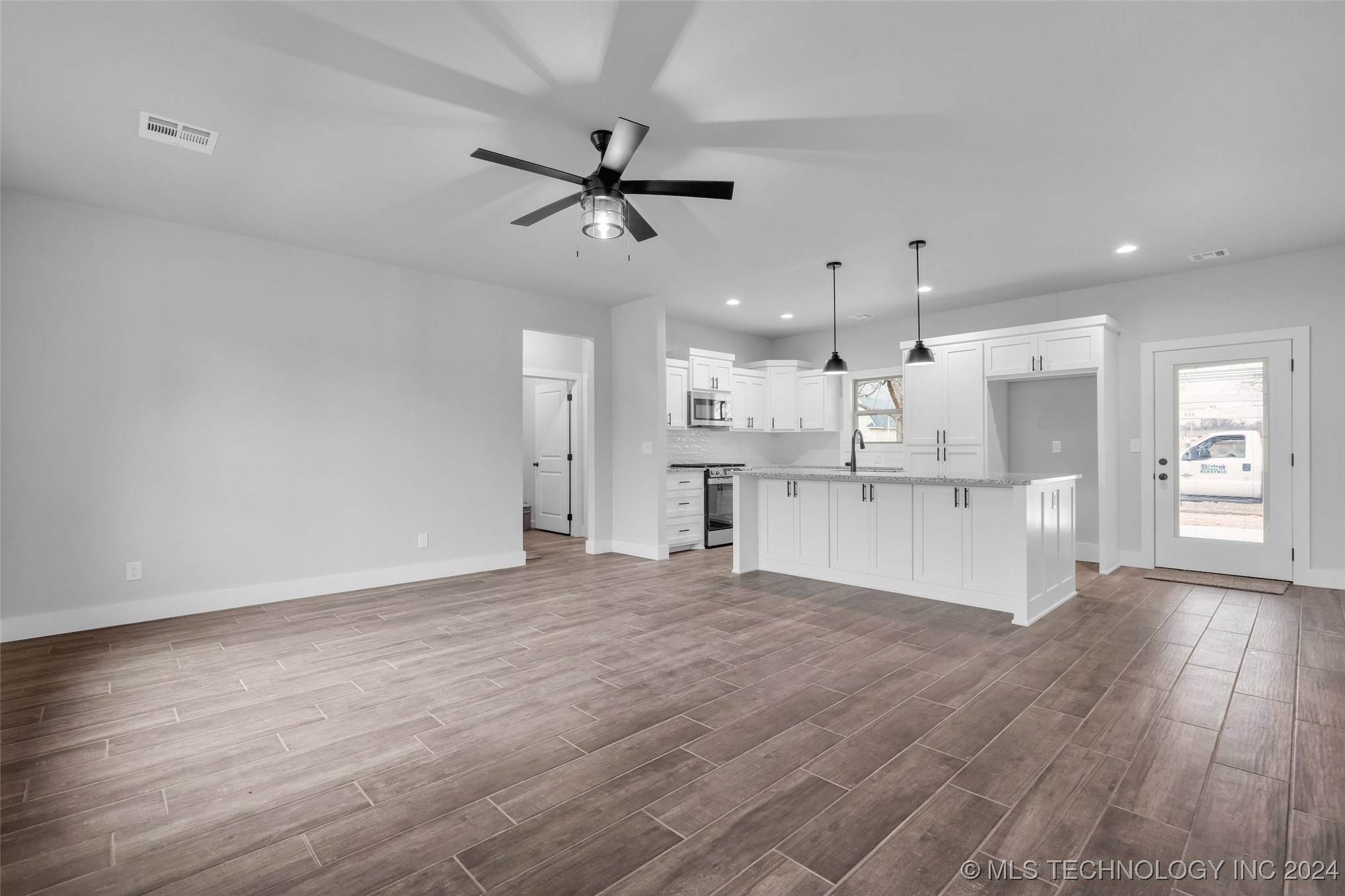 511 E 5th Street