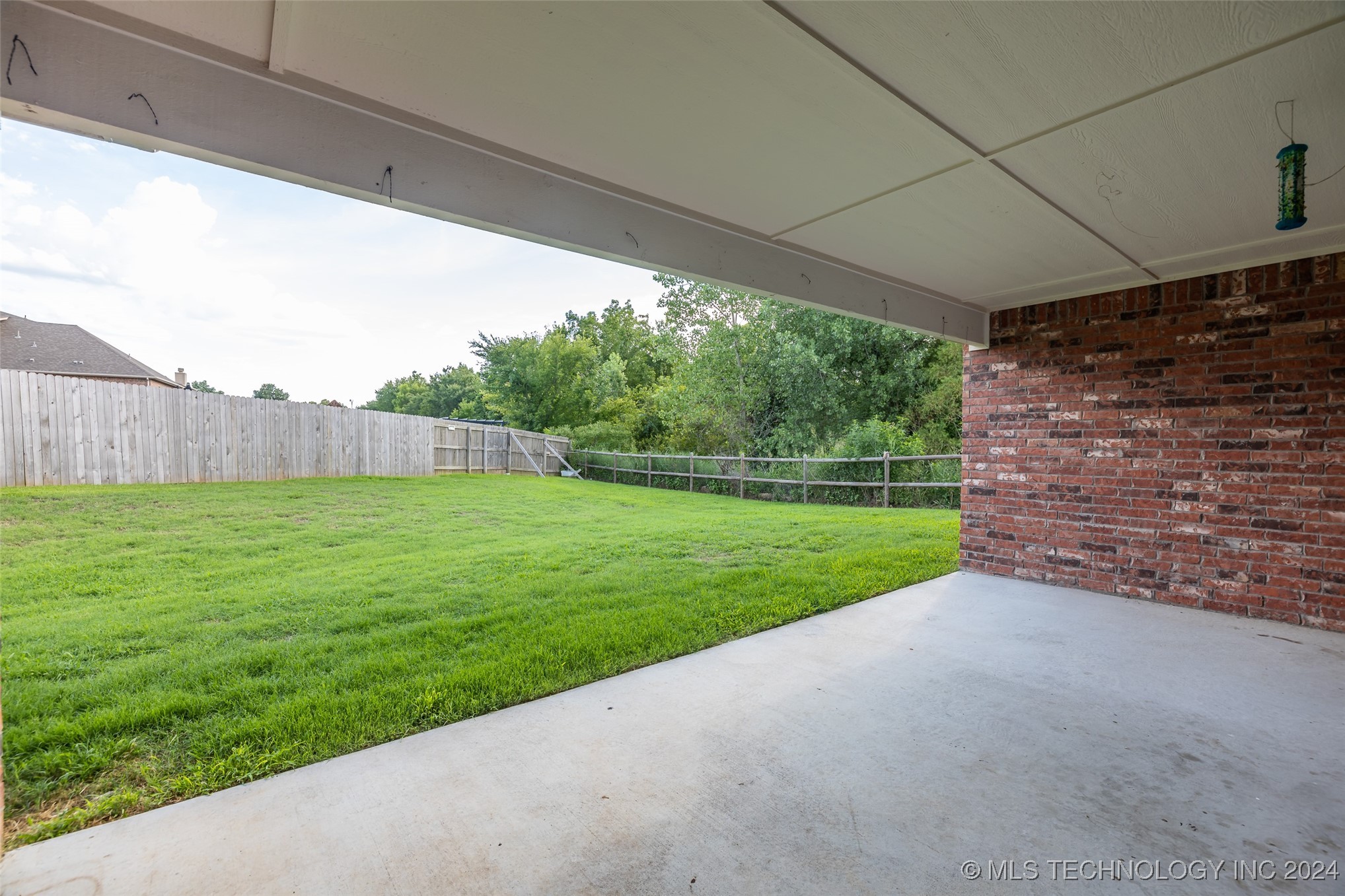 1401 E Pasadena Street