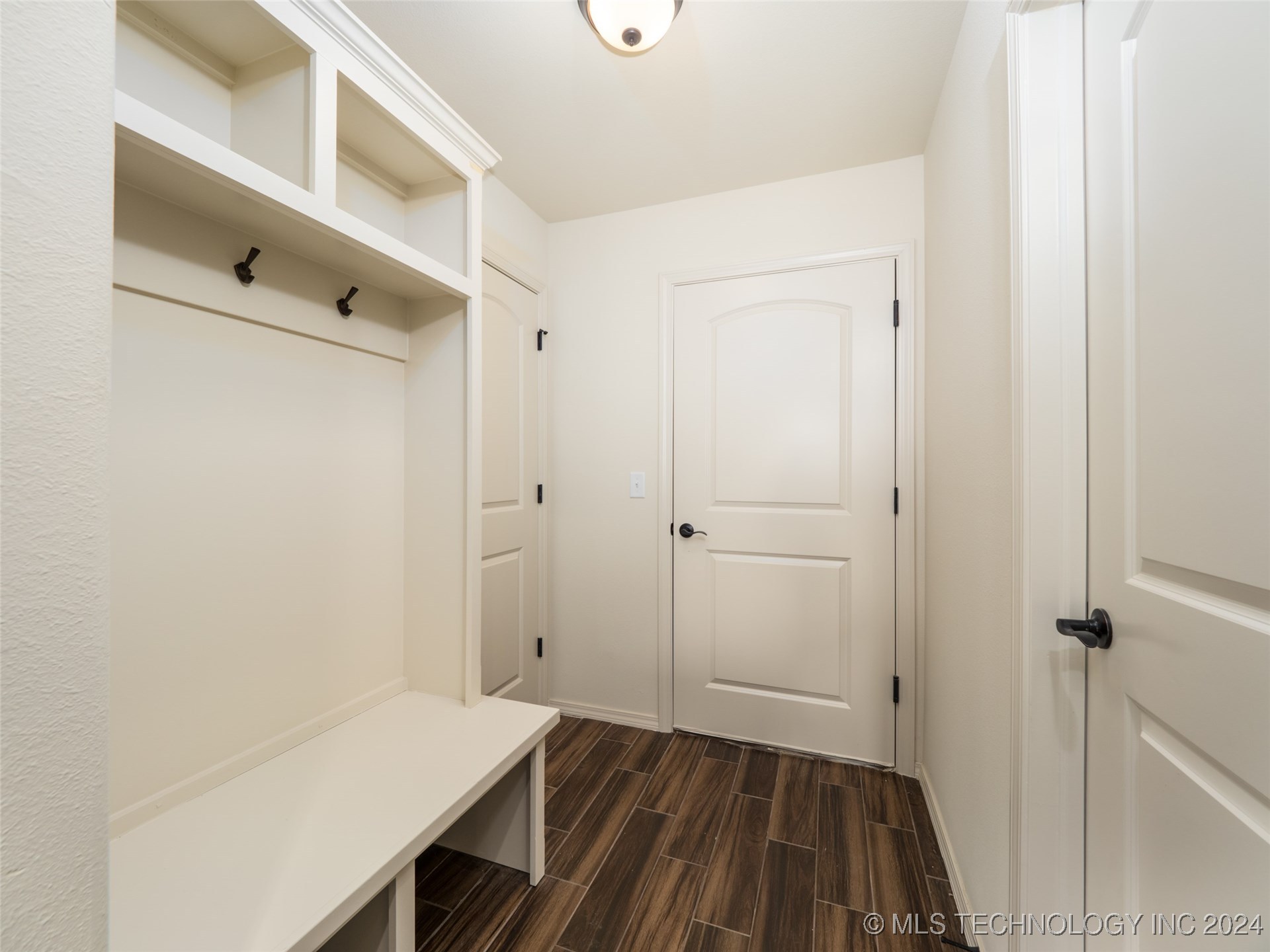 1401 E Pasadena Street