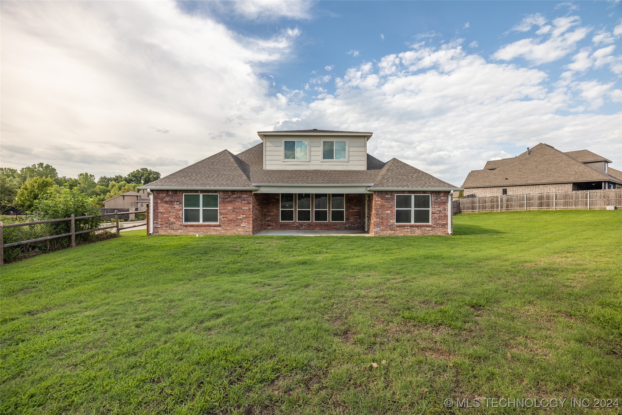 1401 E Pasadena Street