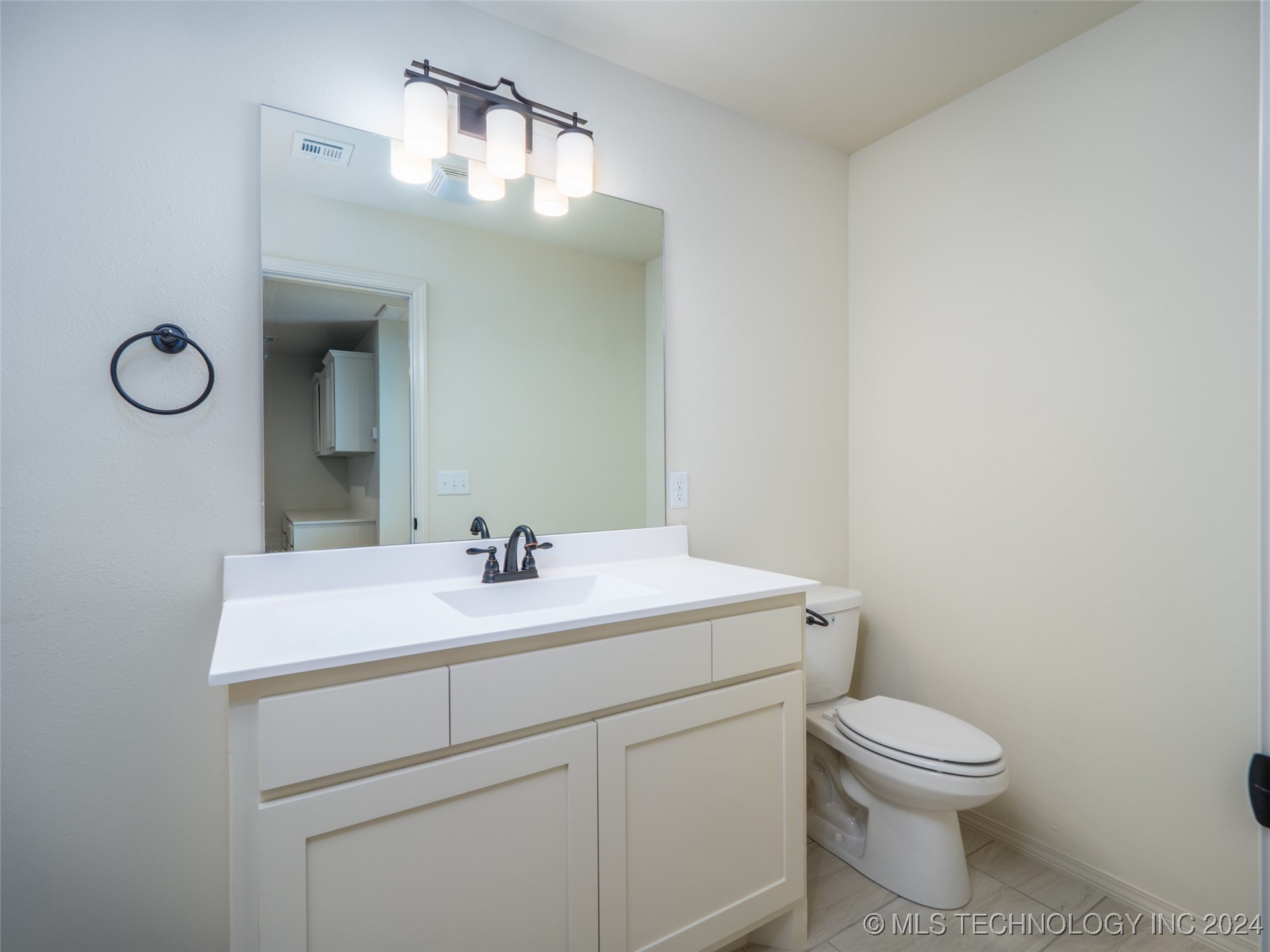 1401 E Pasadena Street