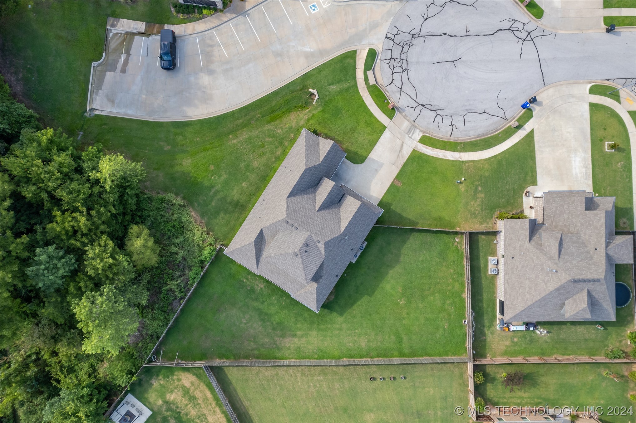 1401 E Pasadena Street