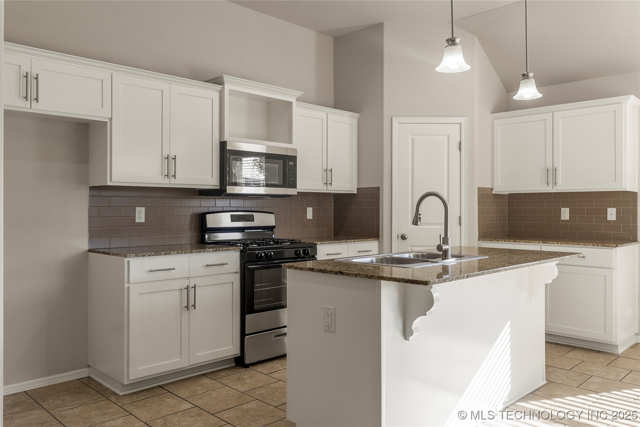 9072 E 139th Street S