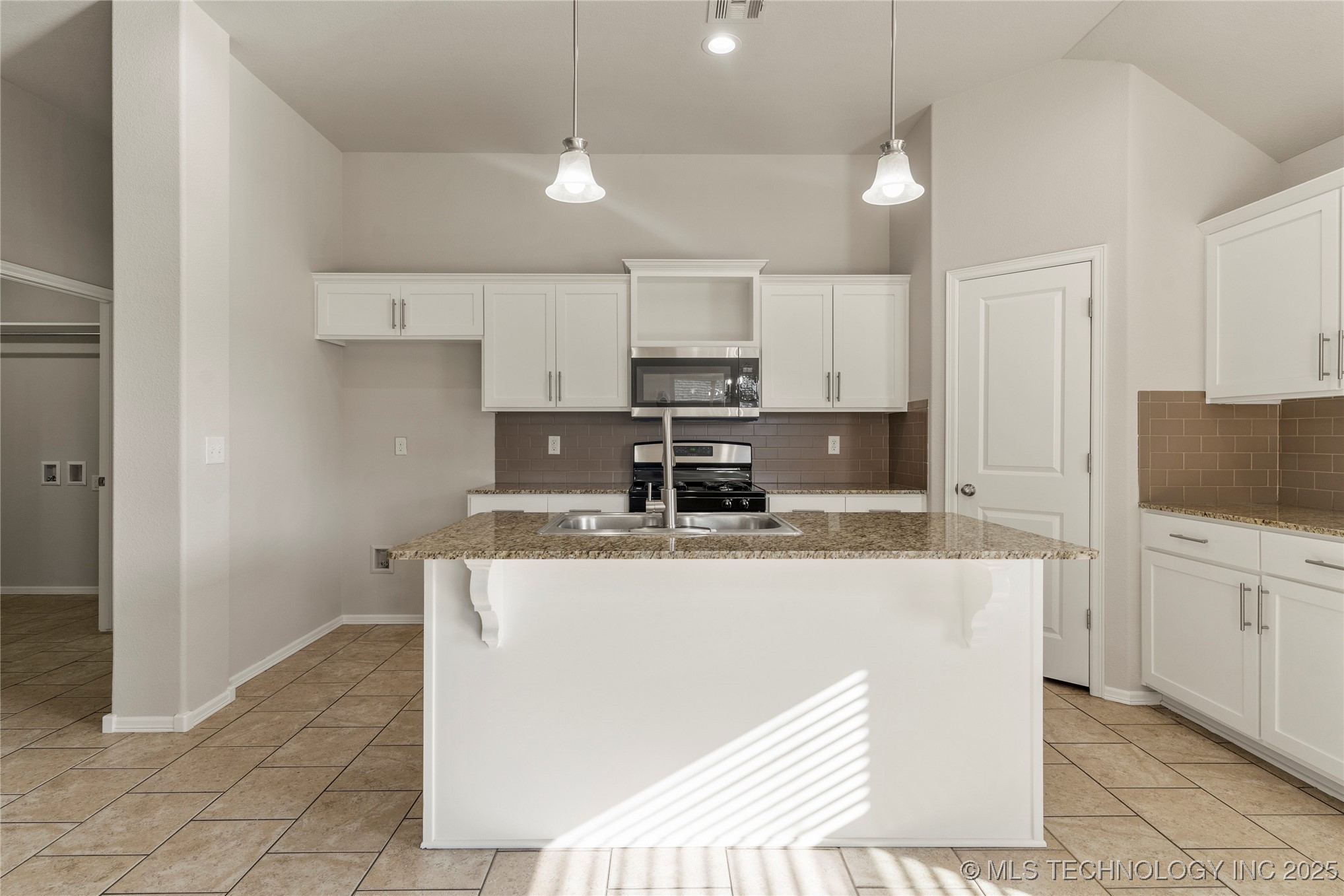 9072 E 139th Street S