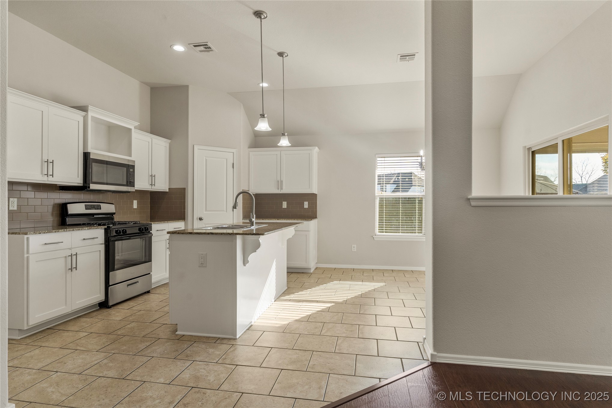 9072 E 139th Street S