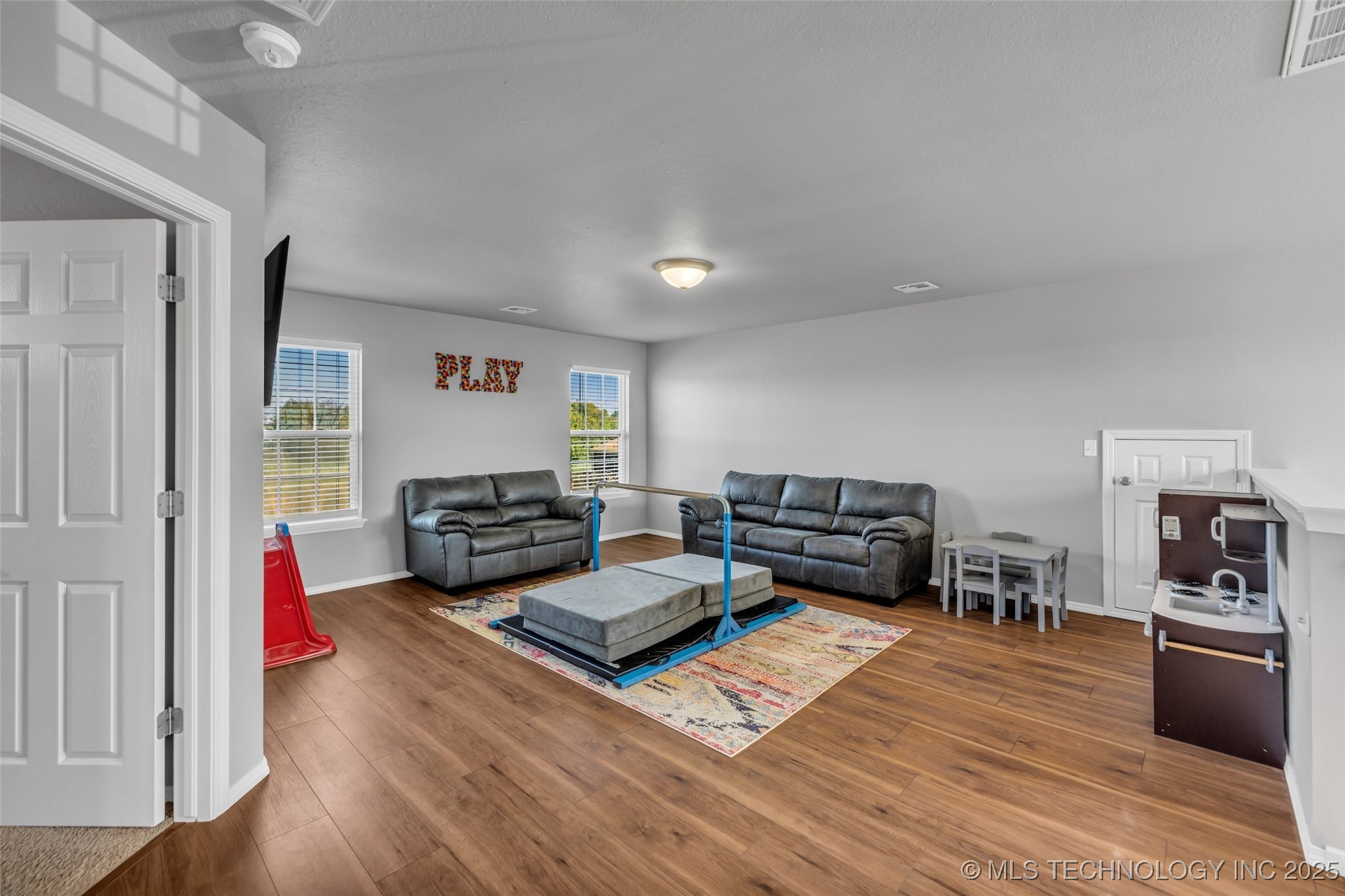 743 147th Street S