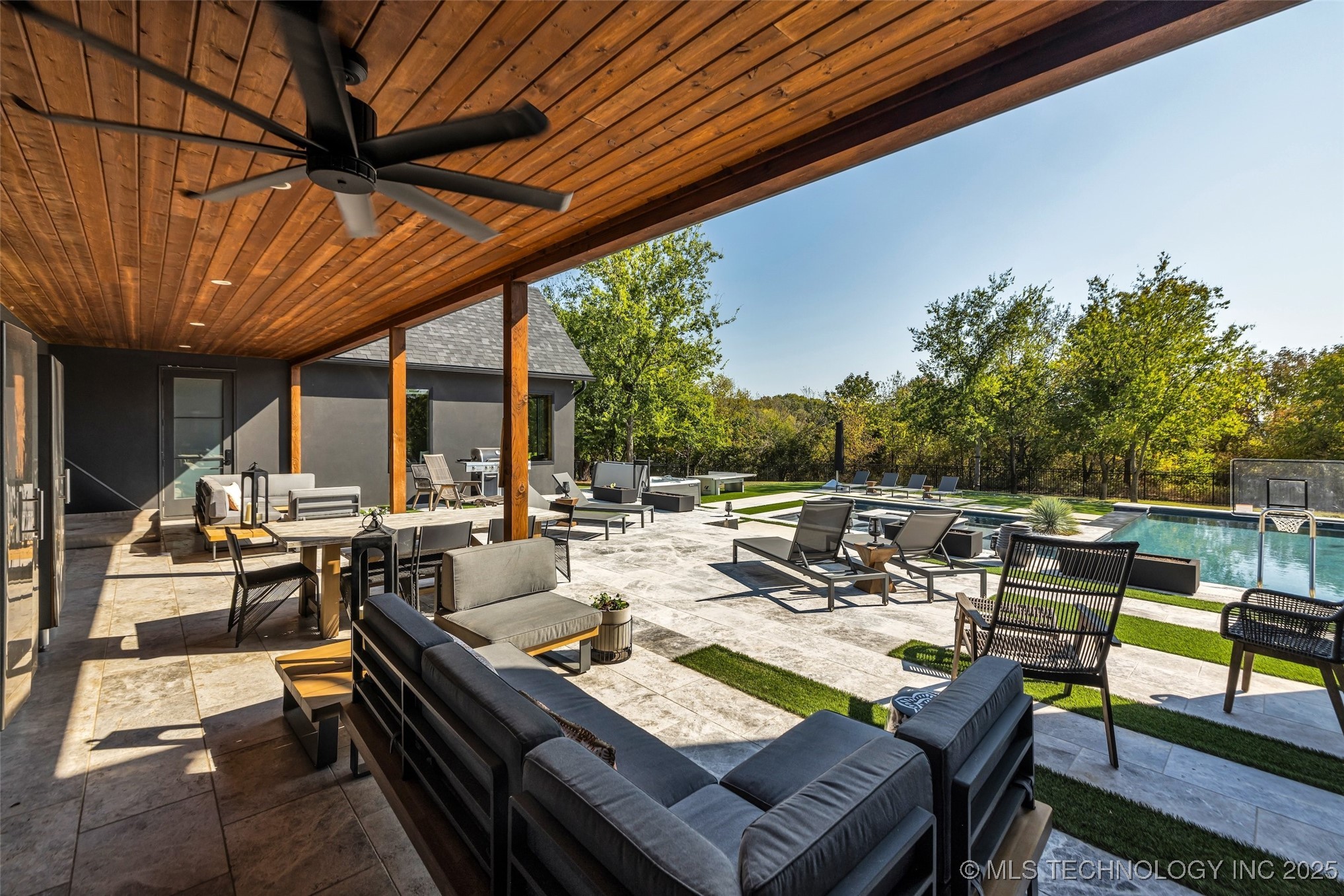 17120 E Sunset Ridge