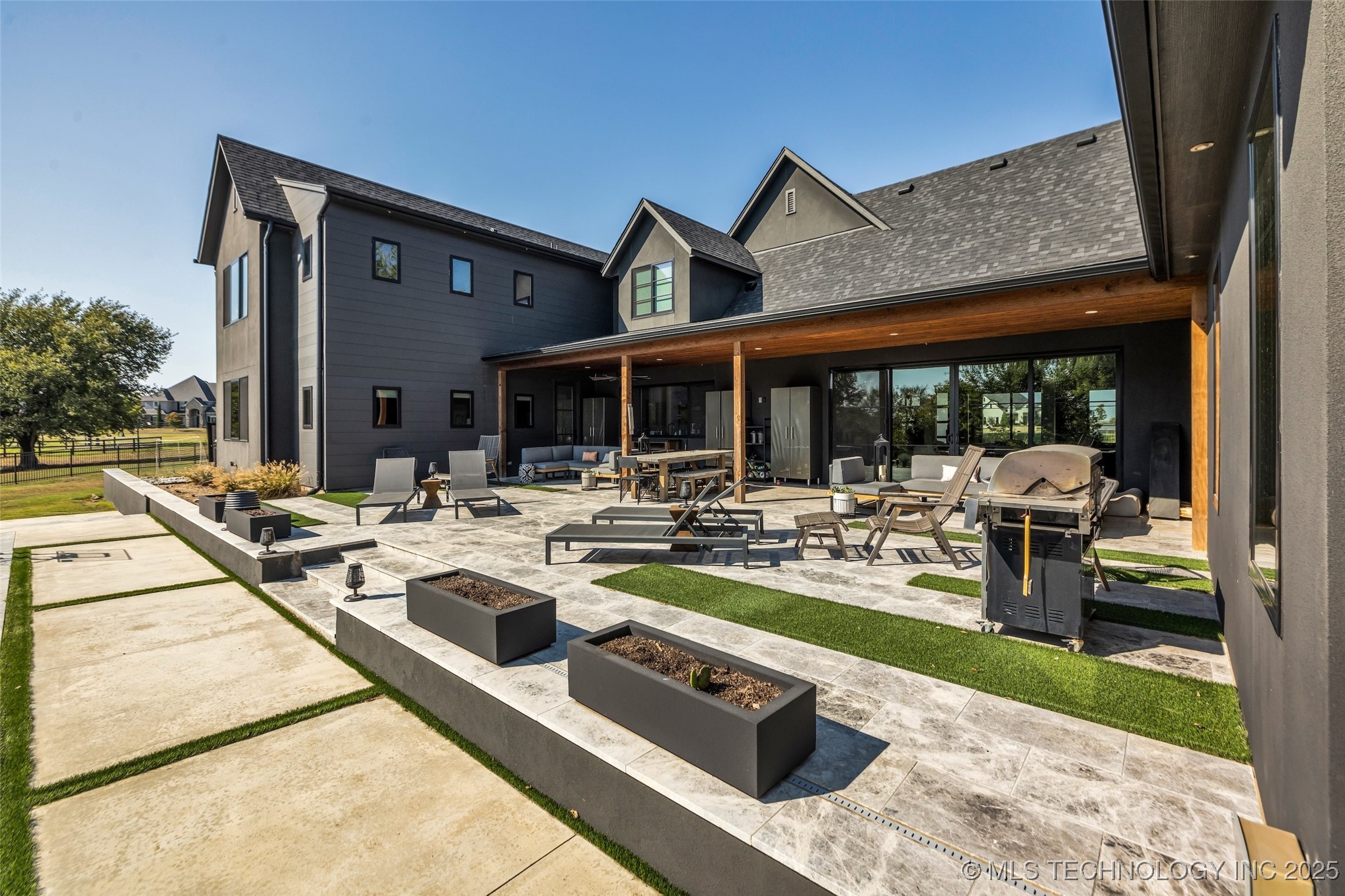 17120 E Sunset Ridge