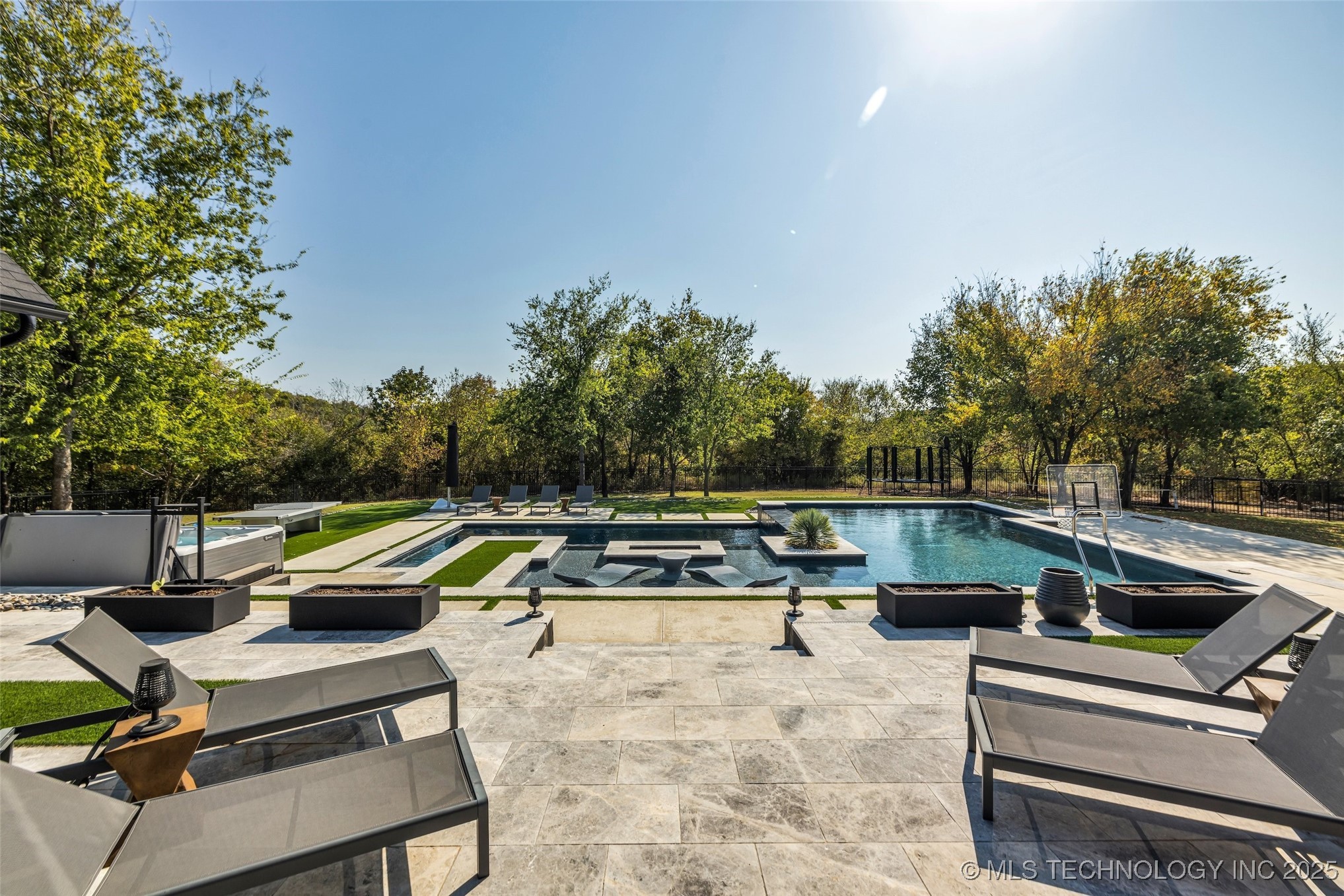 17120 E Sunset Ridge
