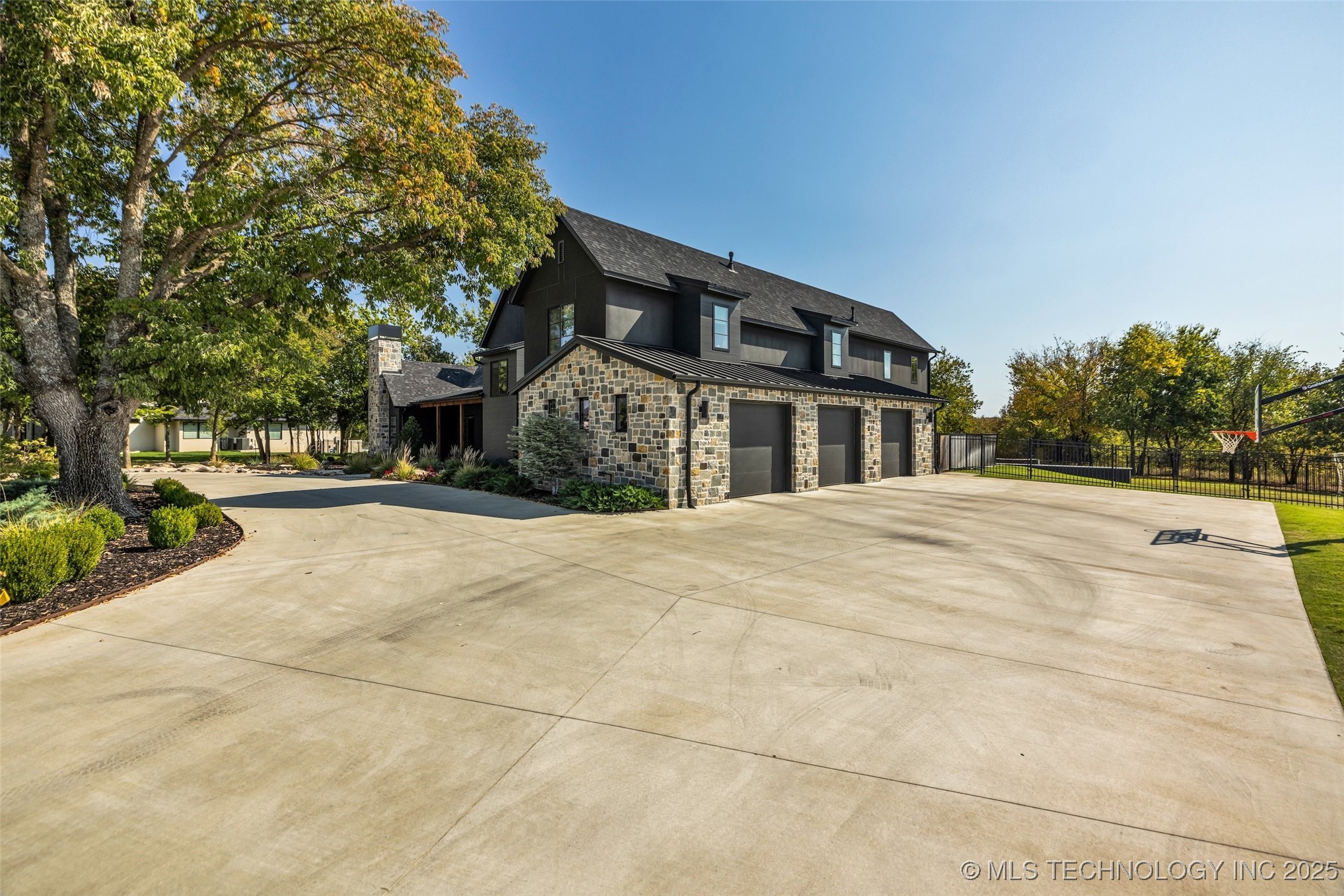 17120 E Sunset Ridge