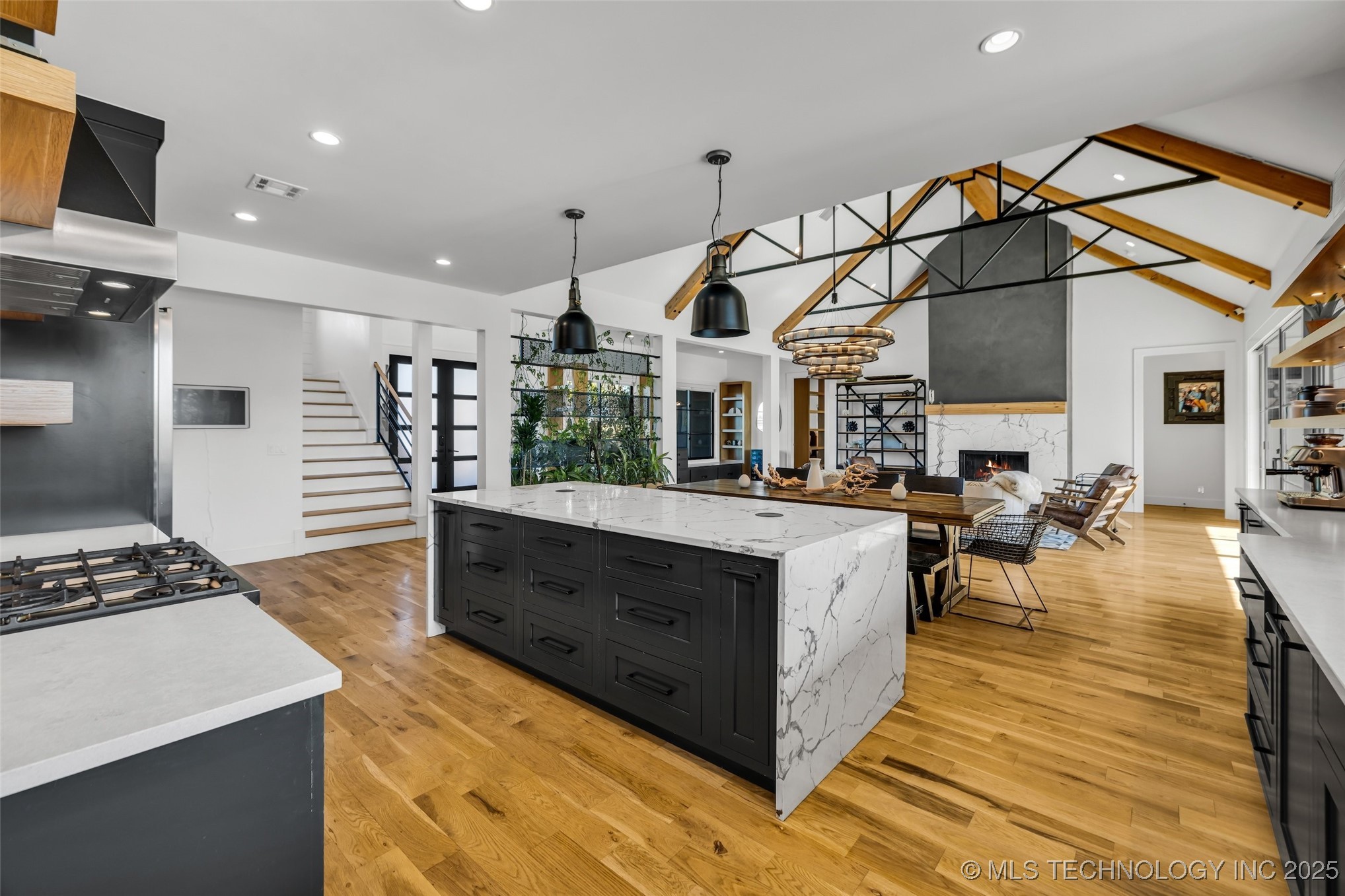 17120 E Sunset Ridge