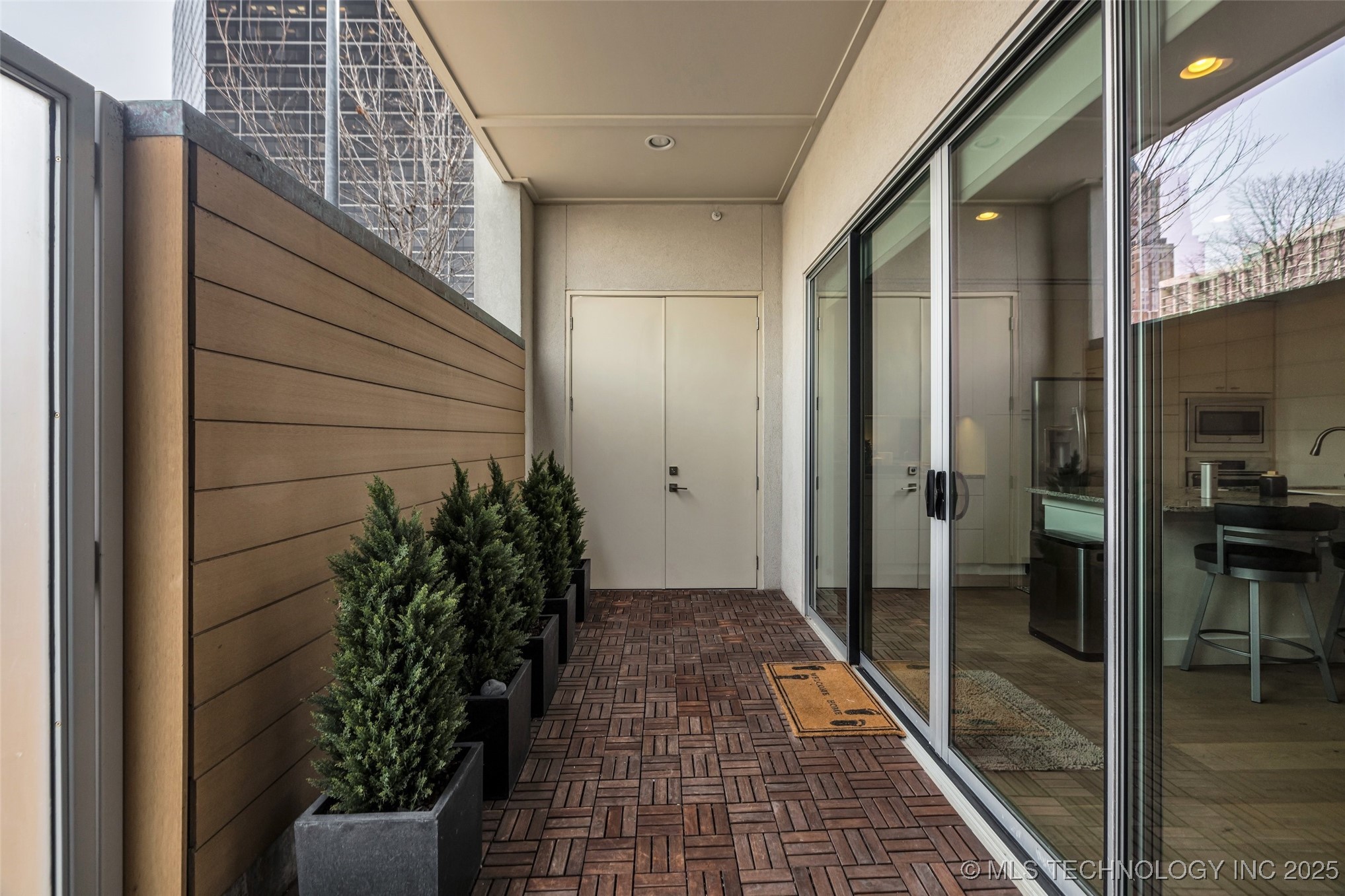 114 S Boulder Avenue 6