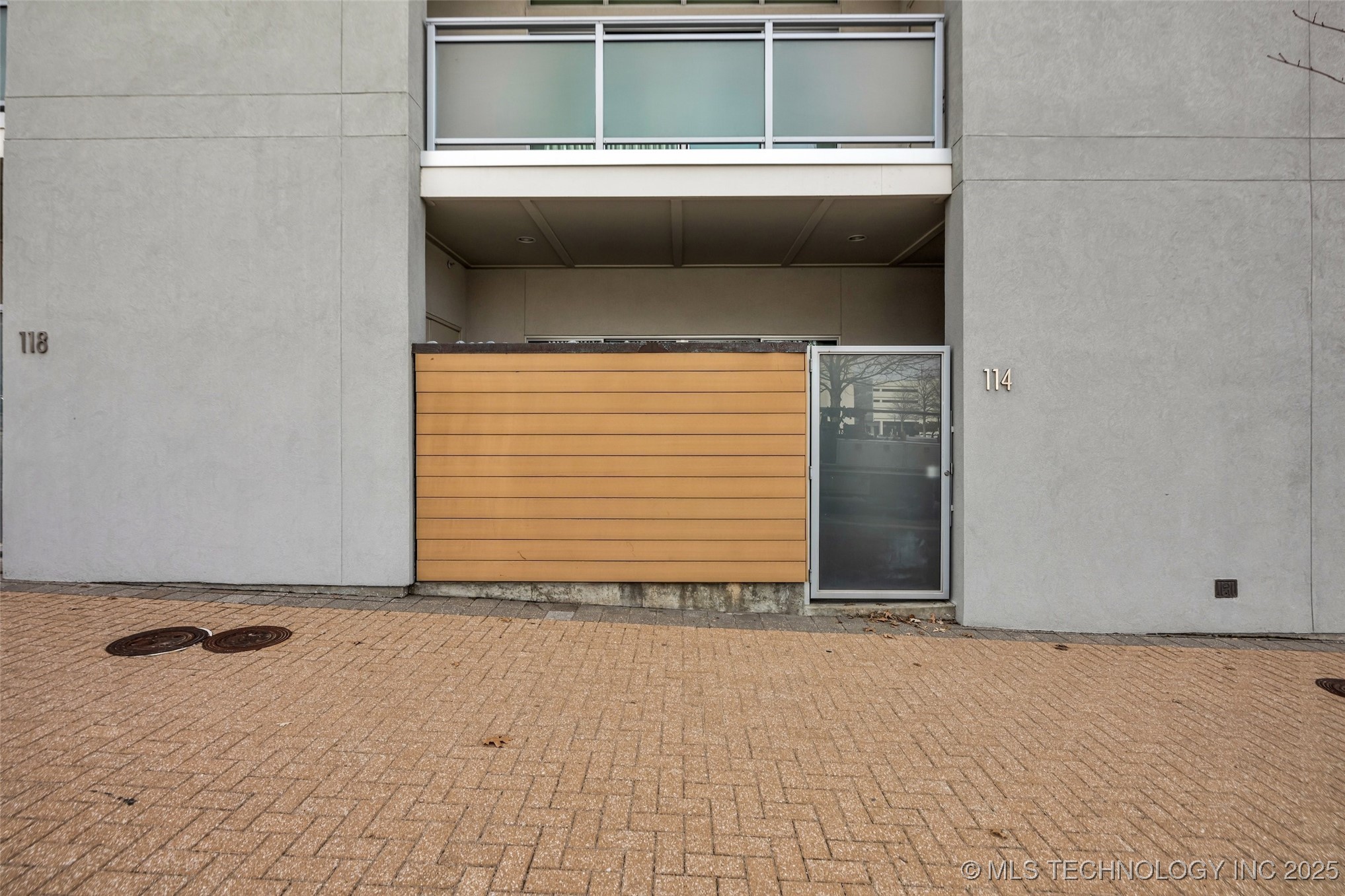 114 S Boulder Avenue 6
