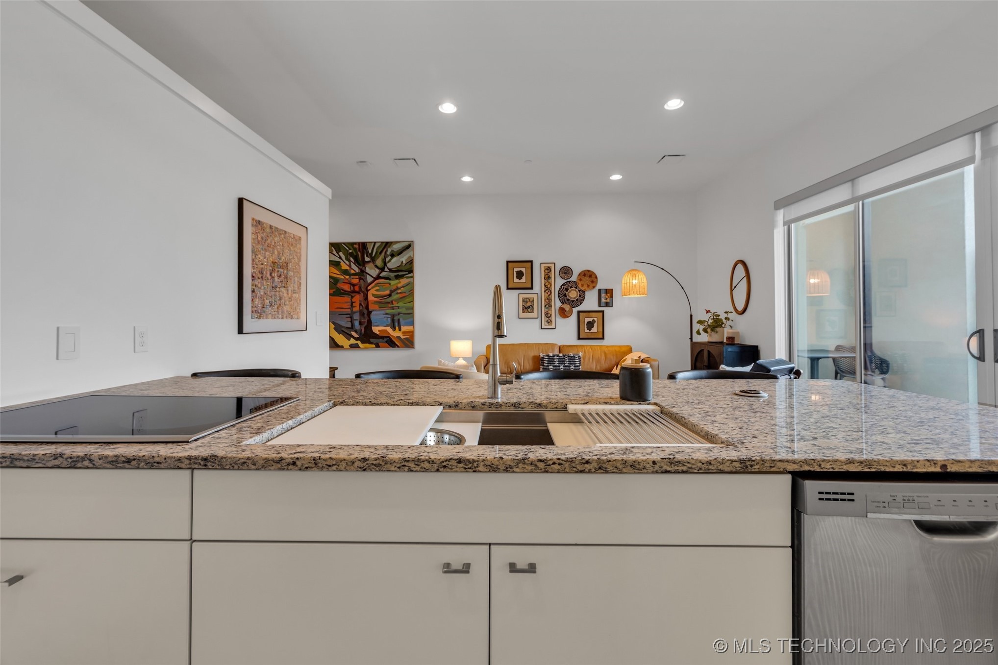 114 S Boulder Avenue 6