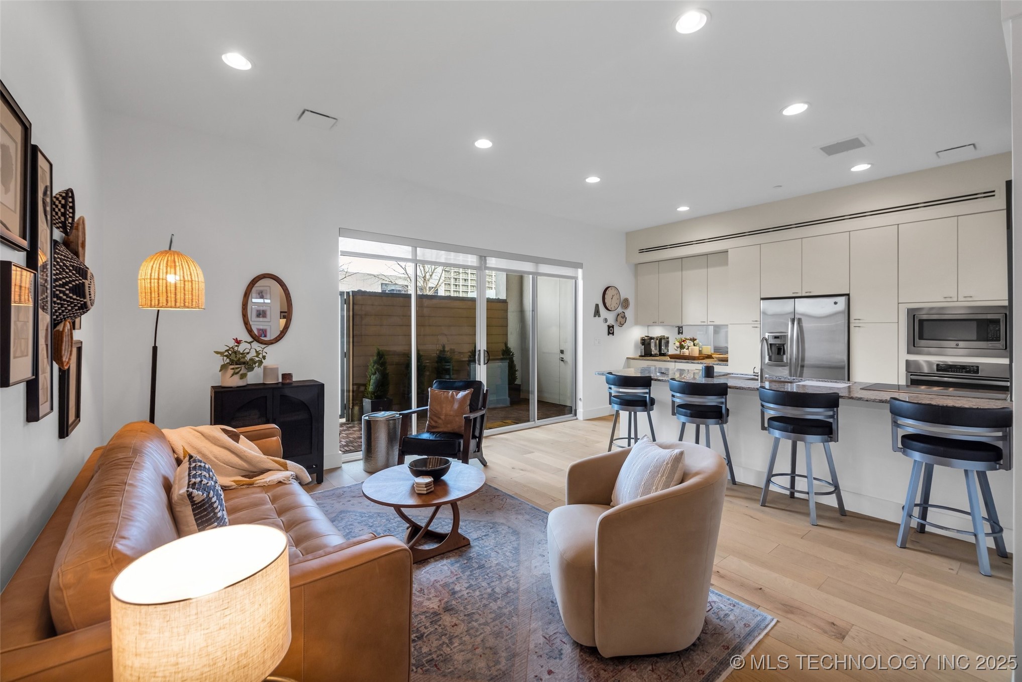 114 S Boulder Avenue 6