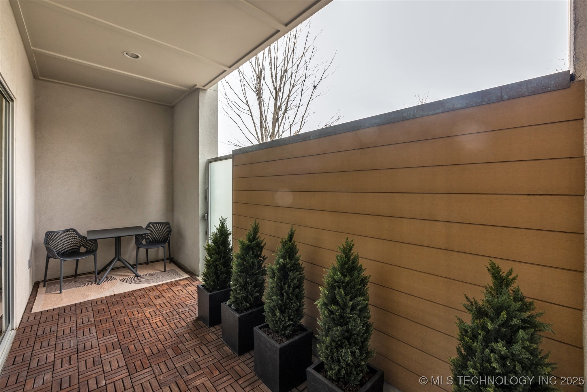 114 S Boulder Avenue 6