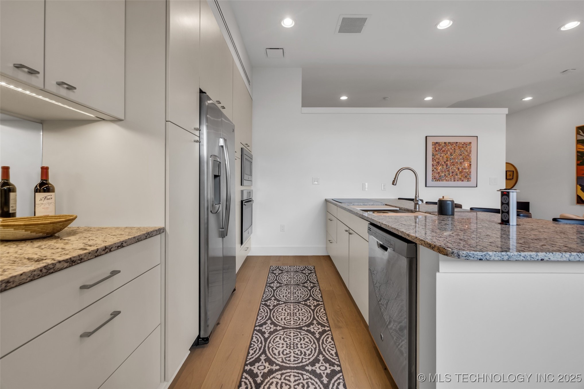 114 S Boulder Avenue 6