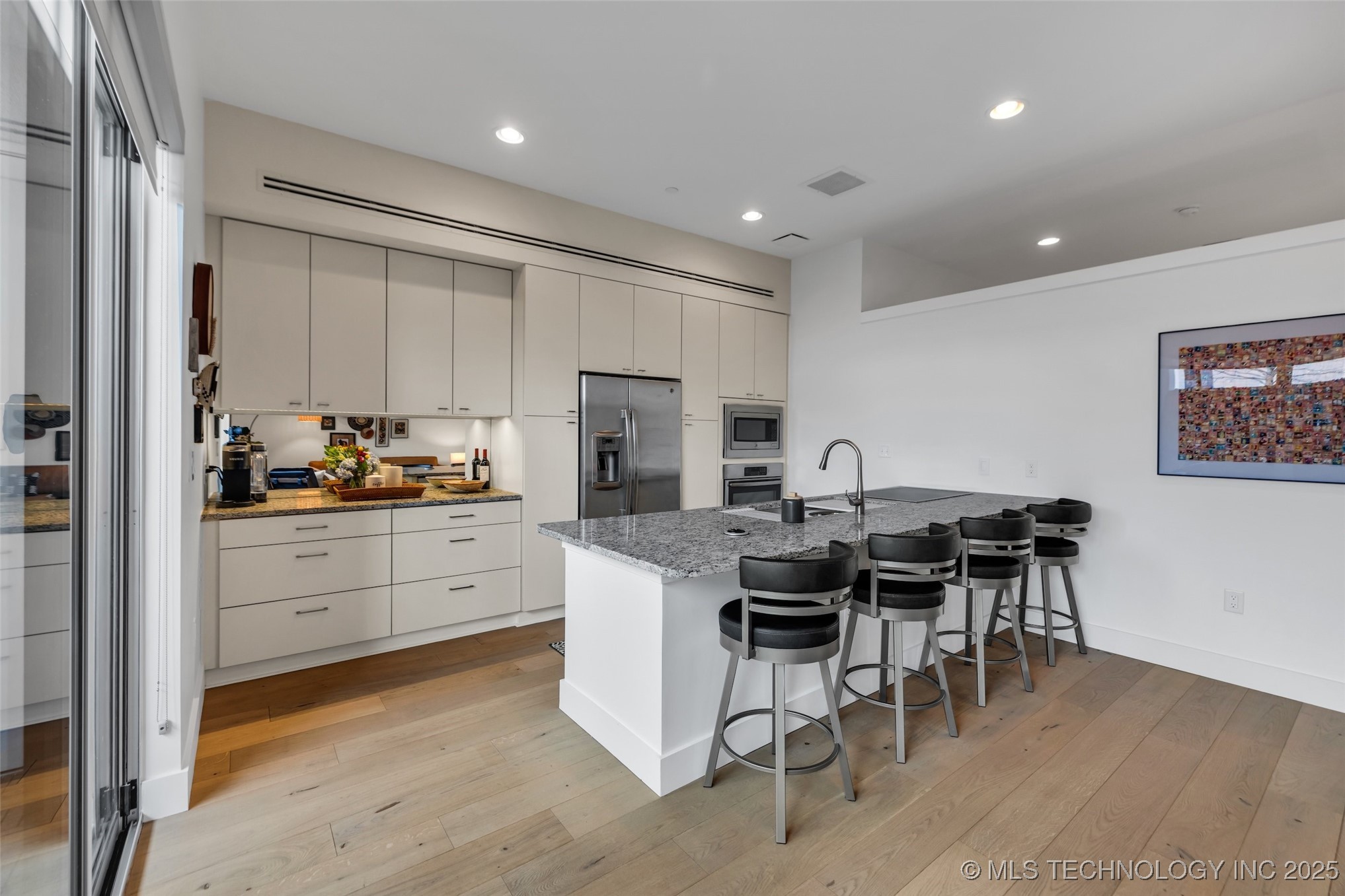 114 S Boulder Avenue 6