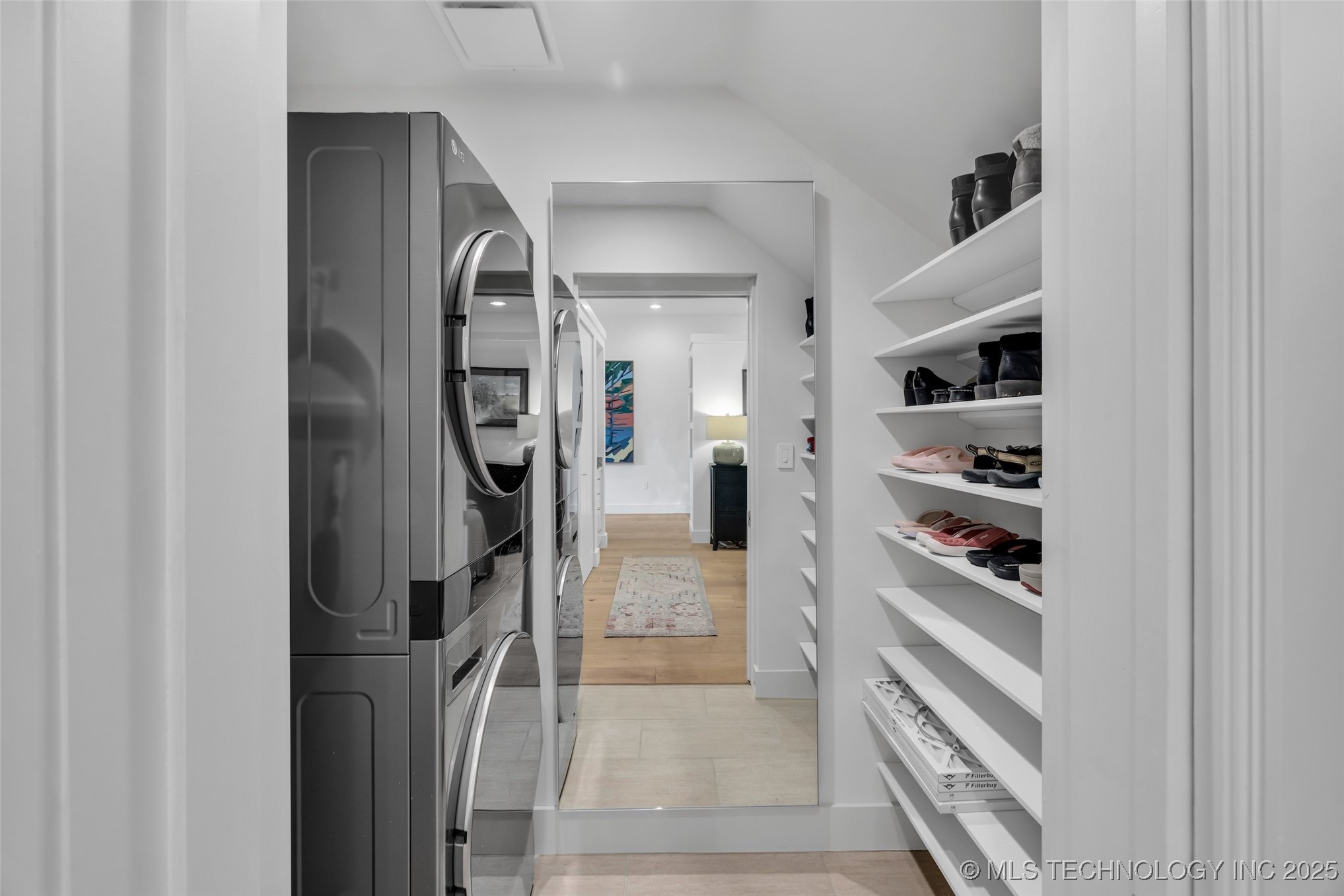 114 S Boulder Avenue 6