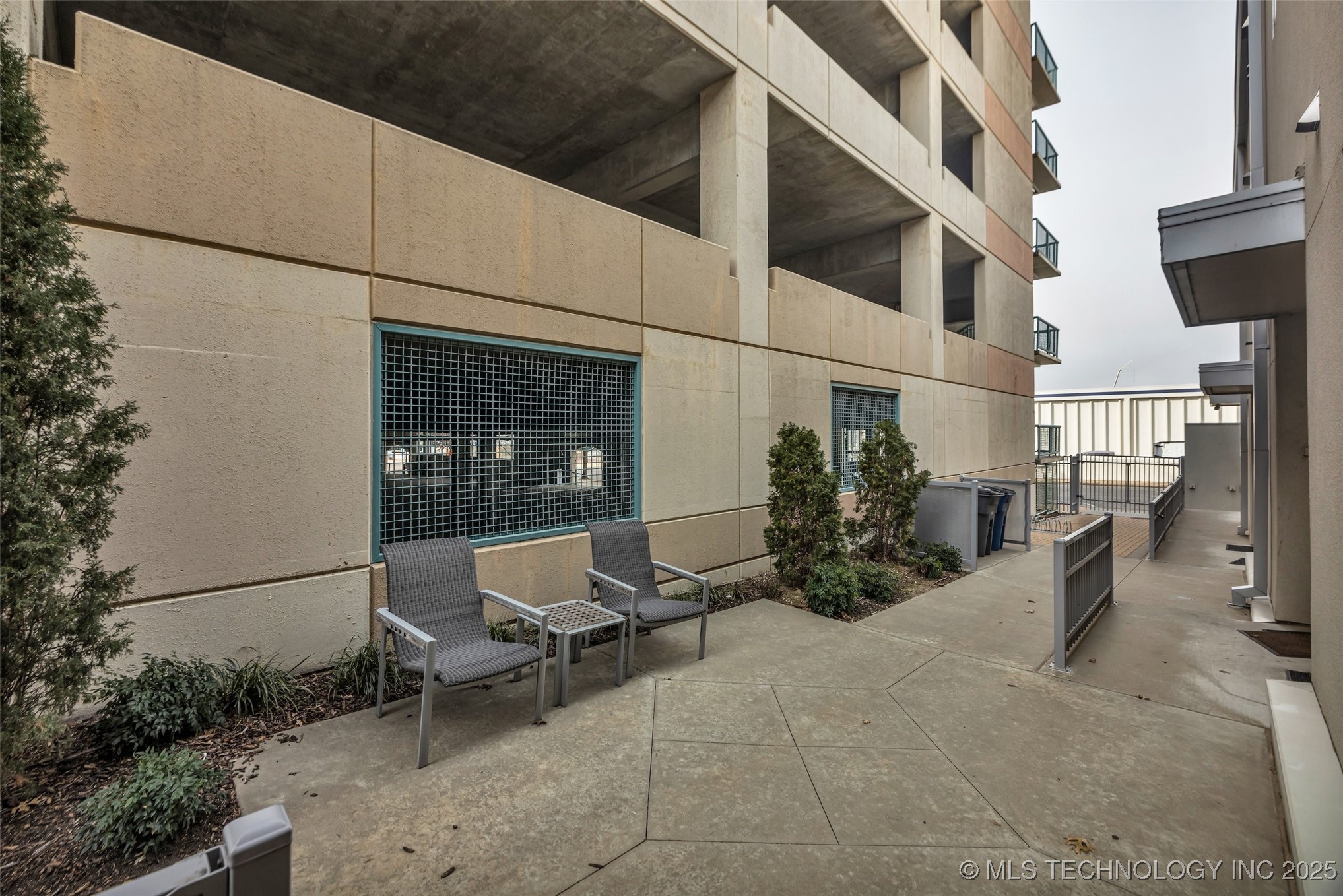 114 S Boulder Avenue 6