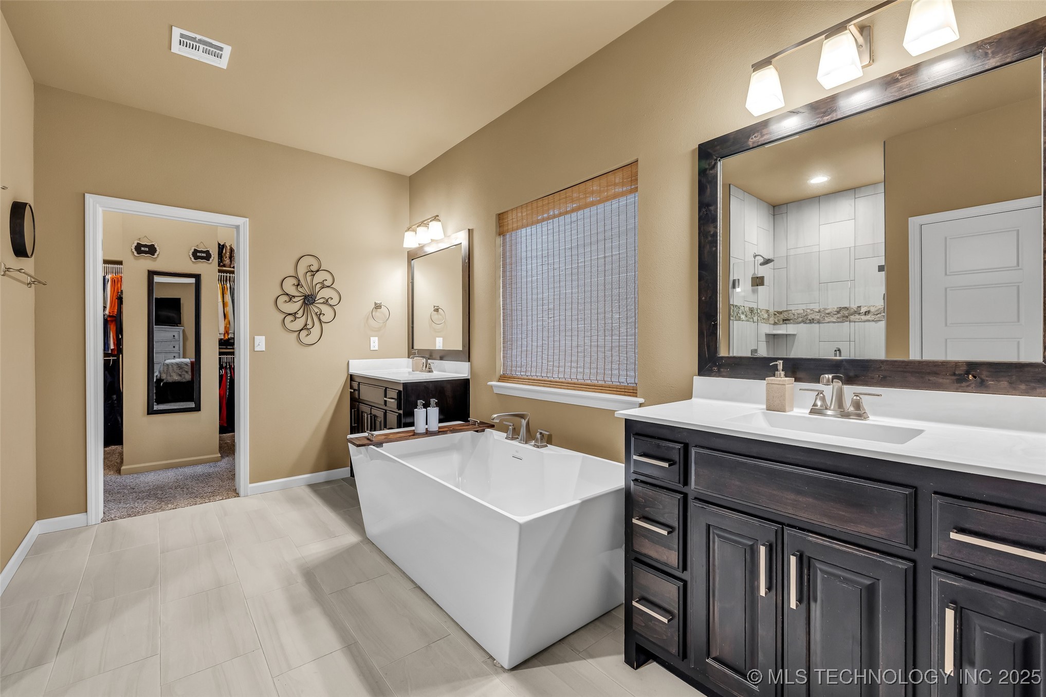 3317 W Delmar Street