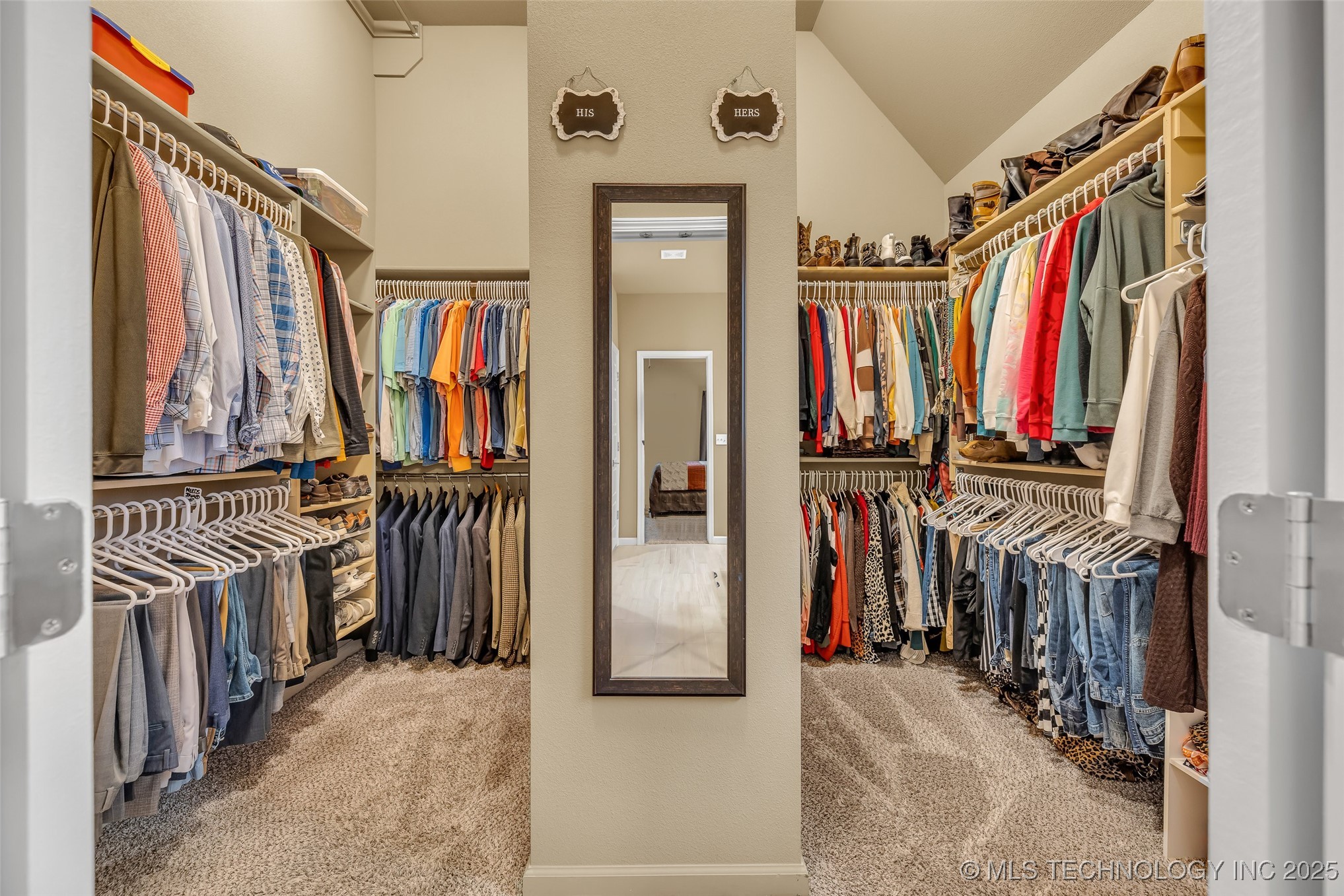 3317 W Delmar Street