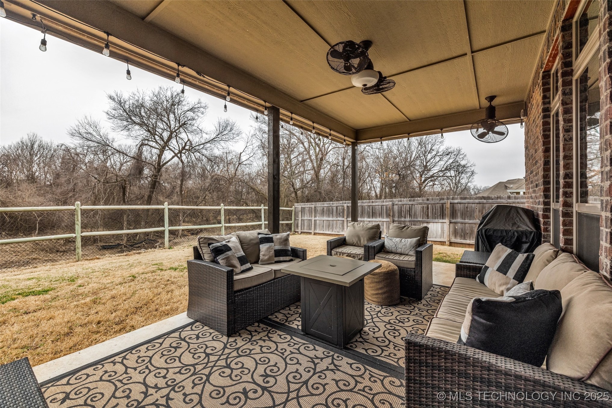 3317 W Delmar Street