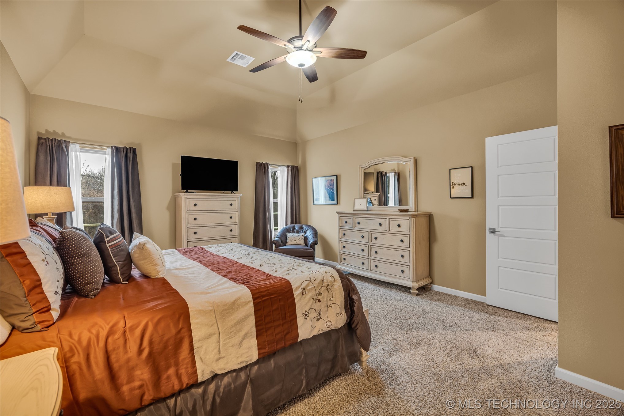 3317 W Delmar Street