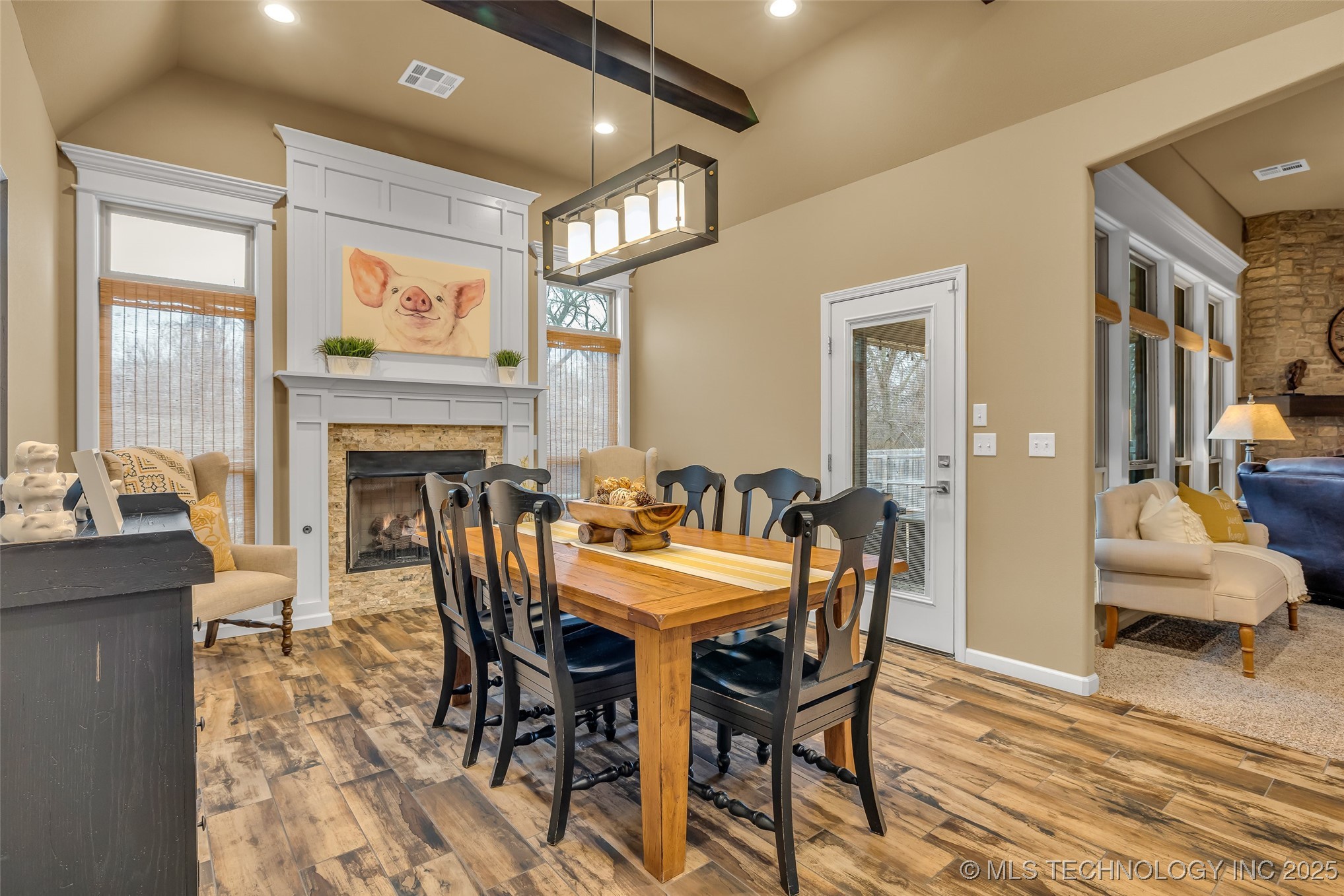 3317 W Delmar Street