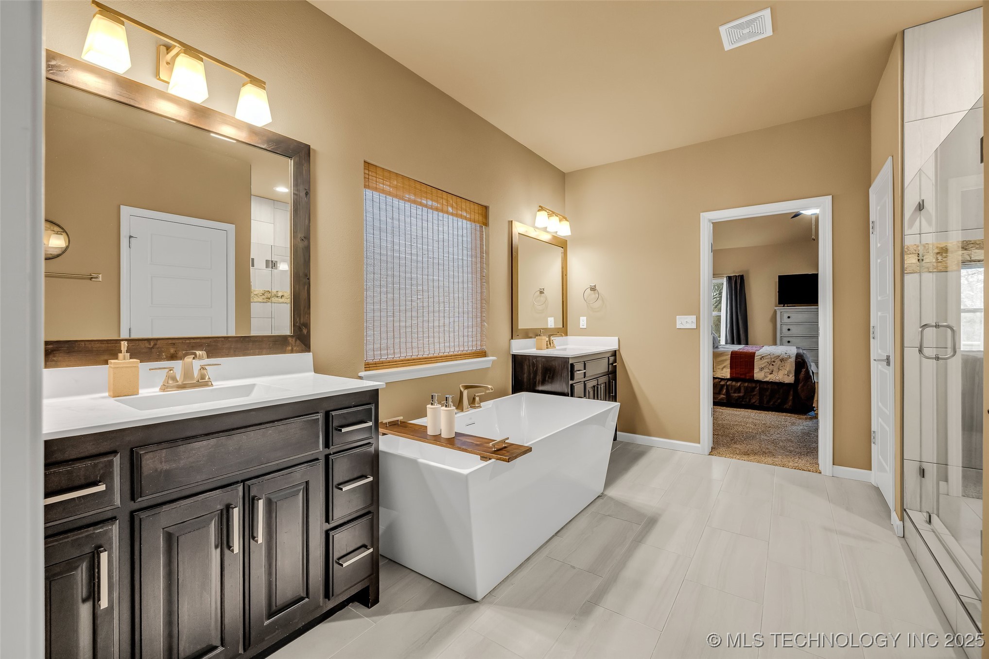 3317 W Delmar Street