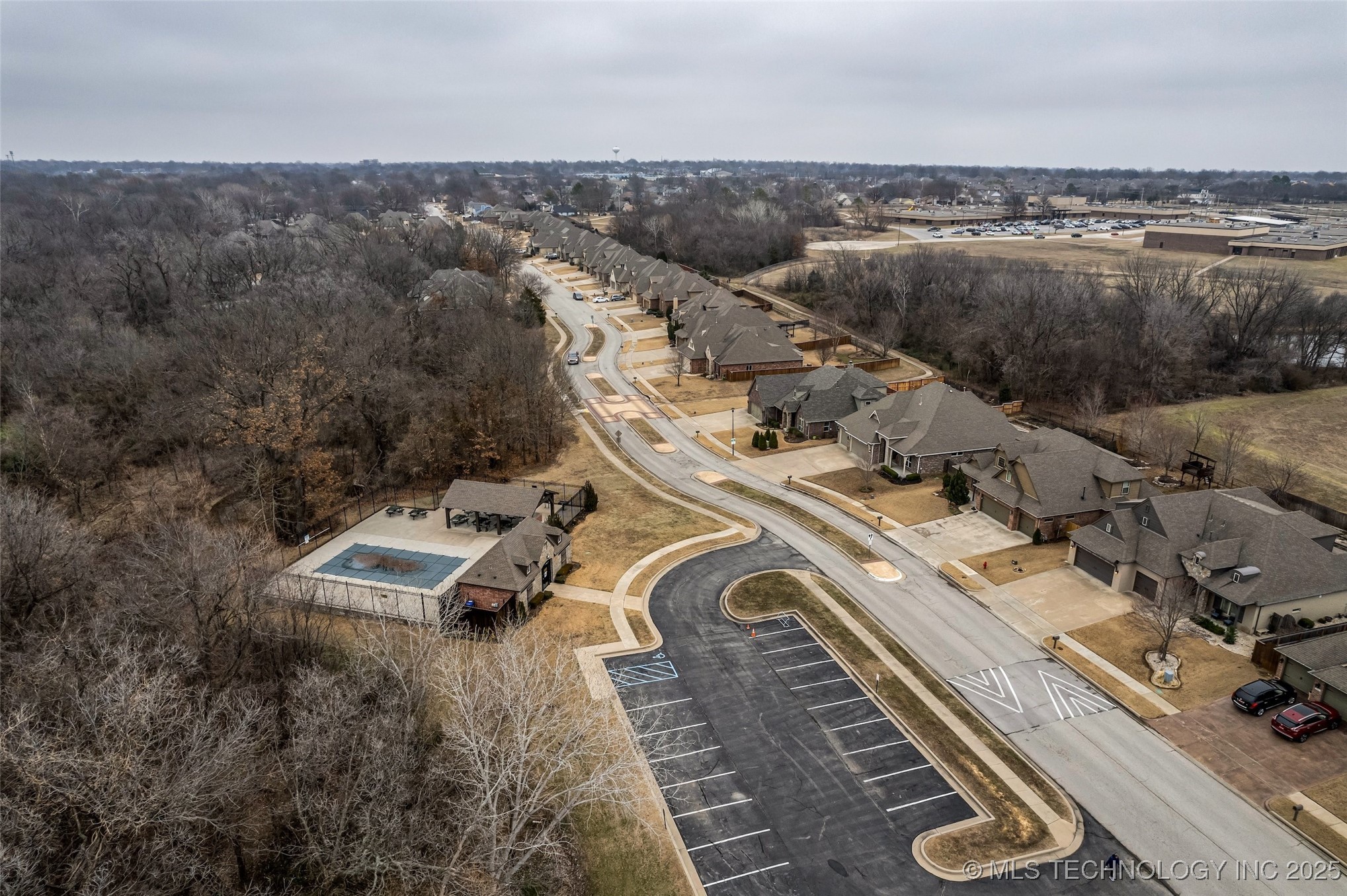 3317 W Delmar Street