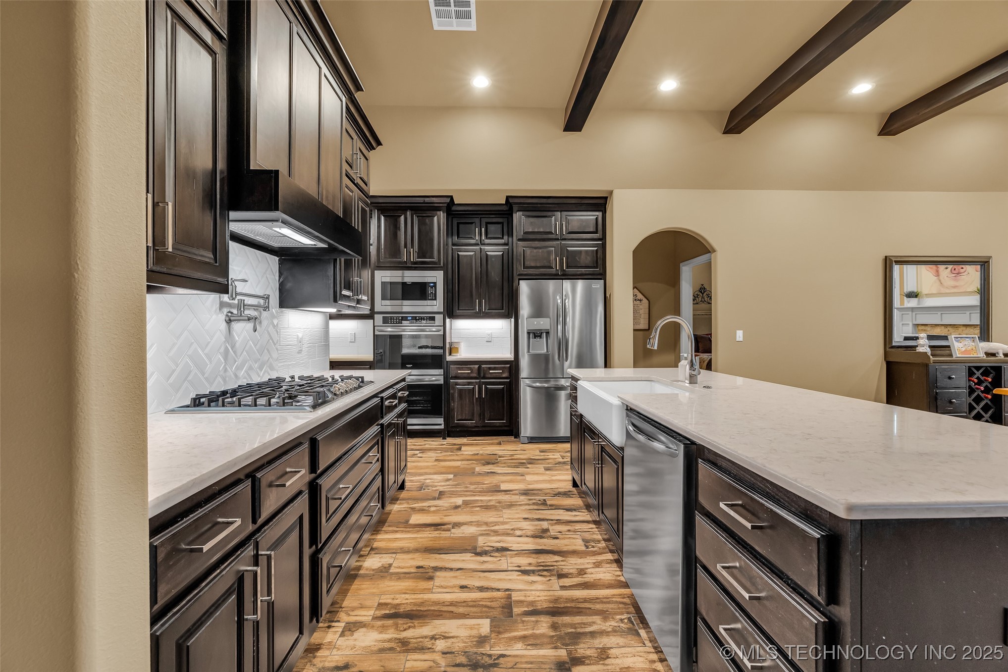 3317 W Delmar Street