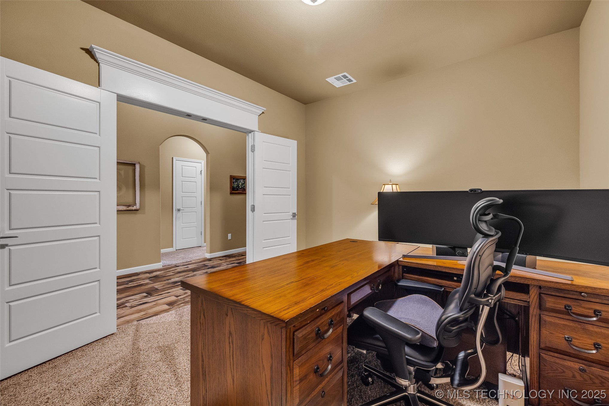 3317 W Delmar Street