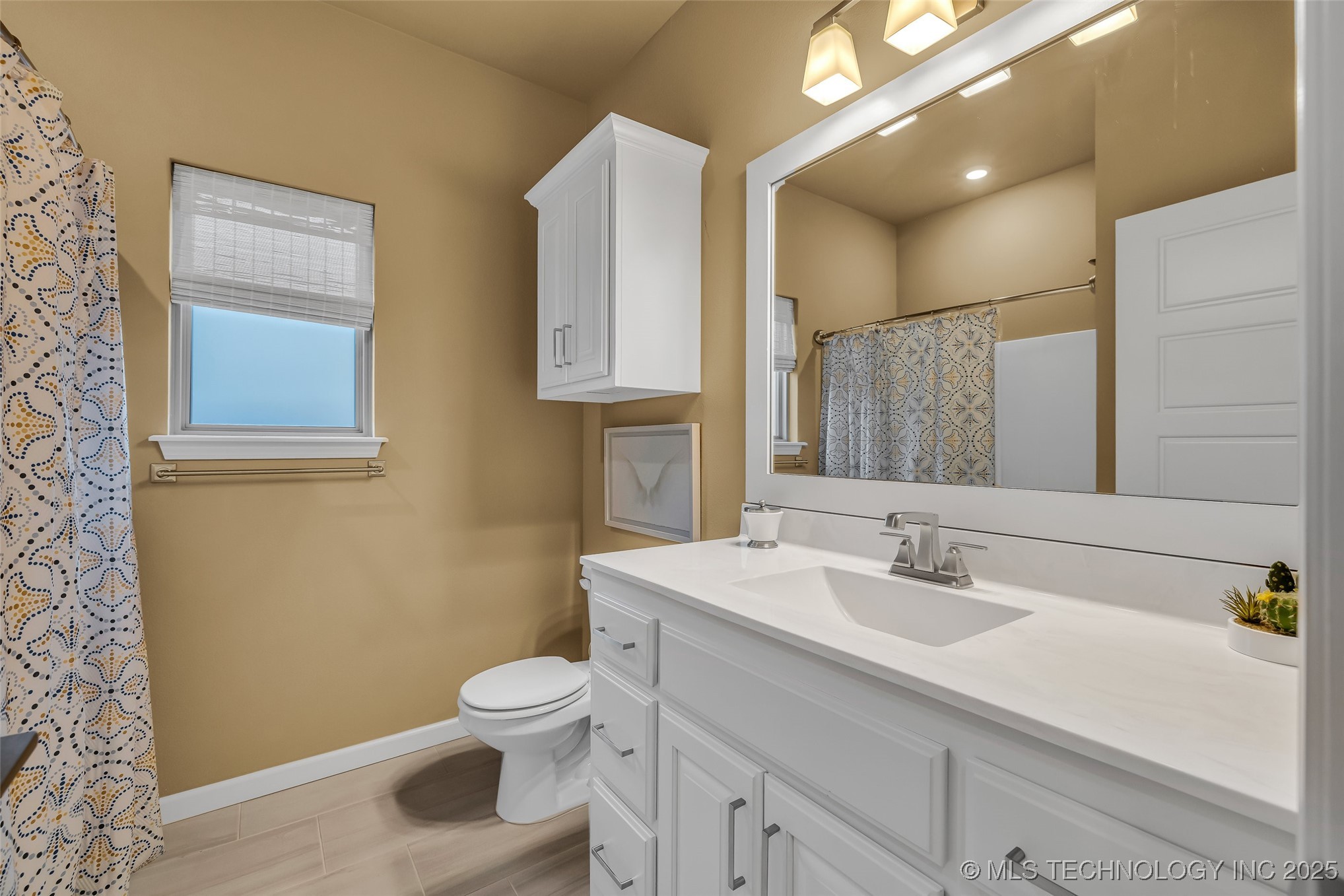 3317 W Delmar Street