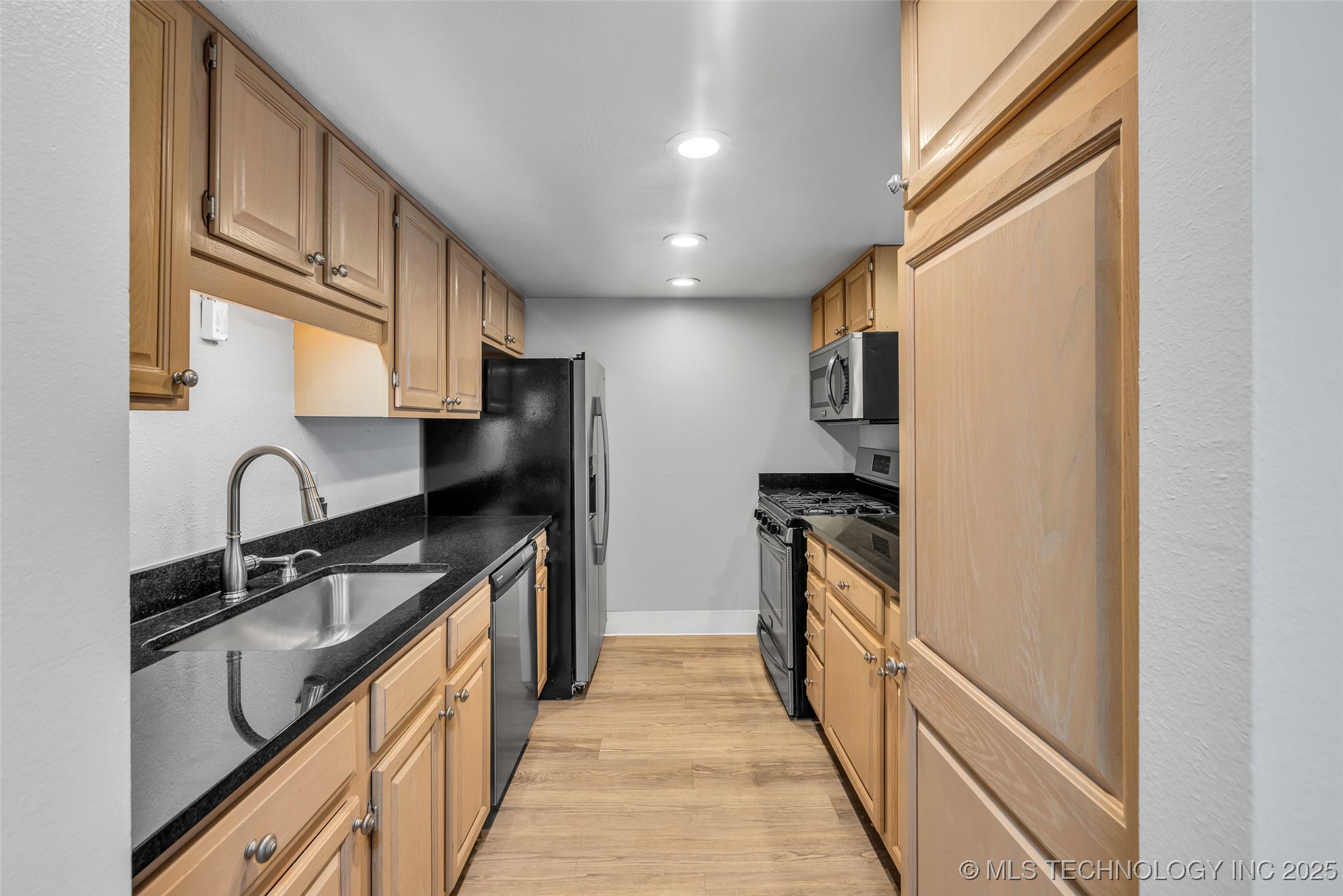 410 W 7th Street 924