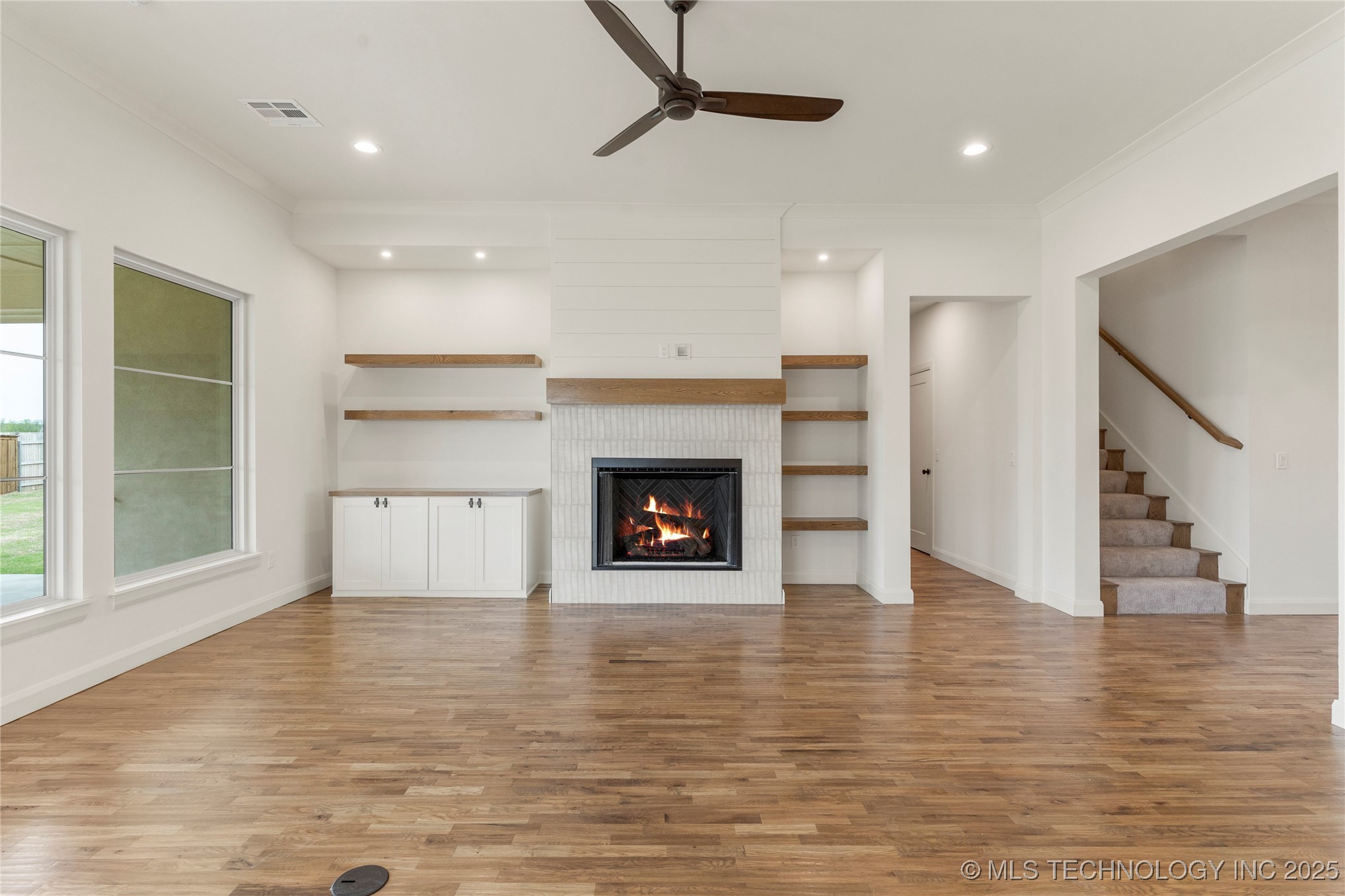 2982 E 145th Street S