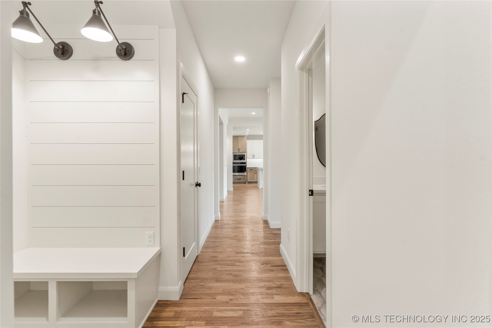 2982 E 145th Street S