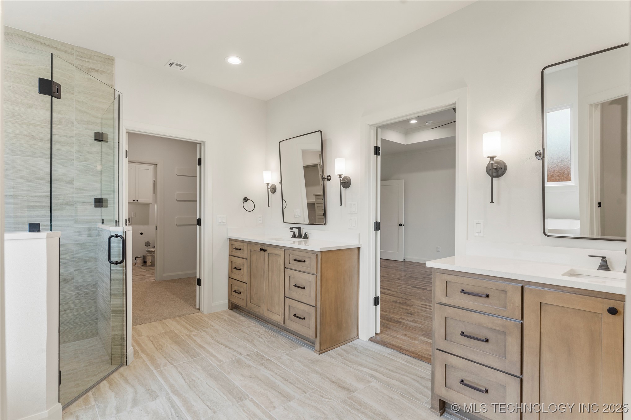 2982 E 145th Street S