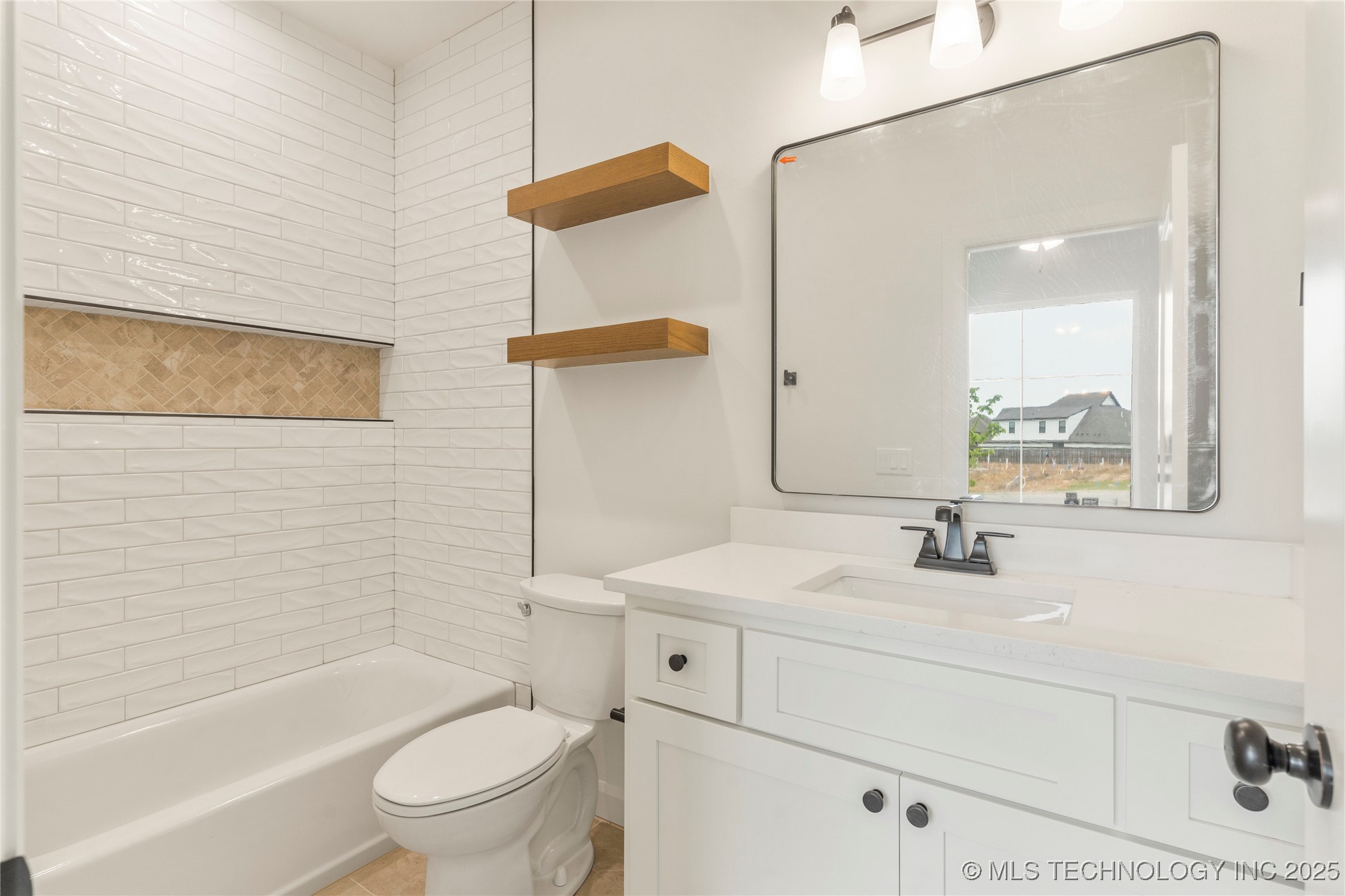 2982 E 145th Street S